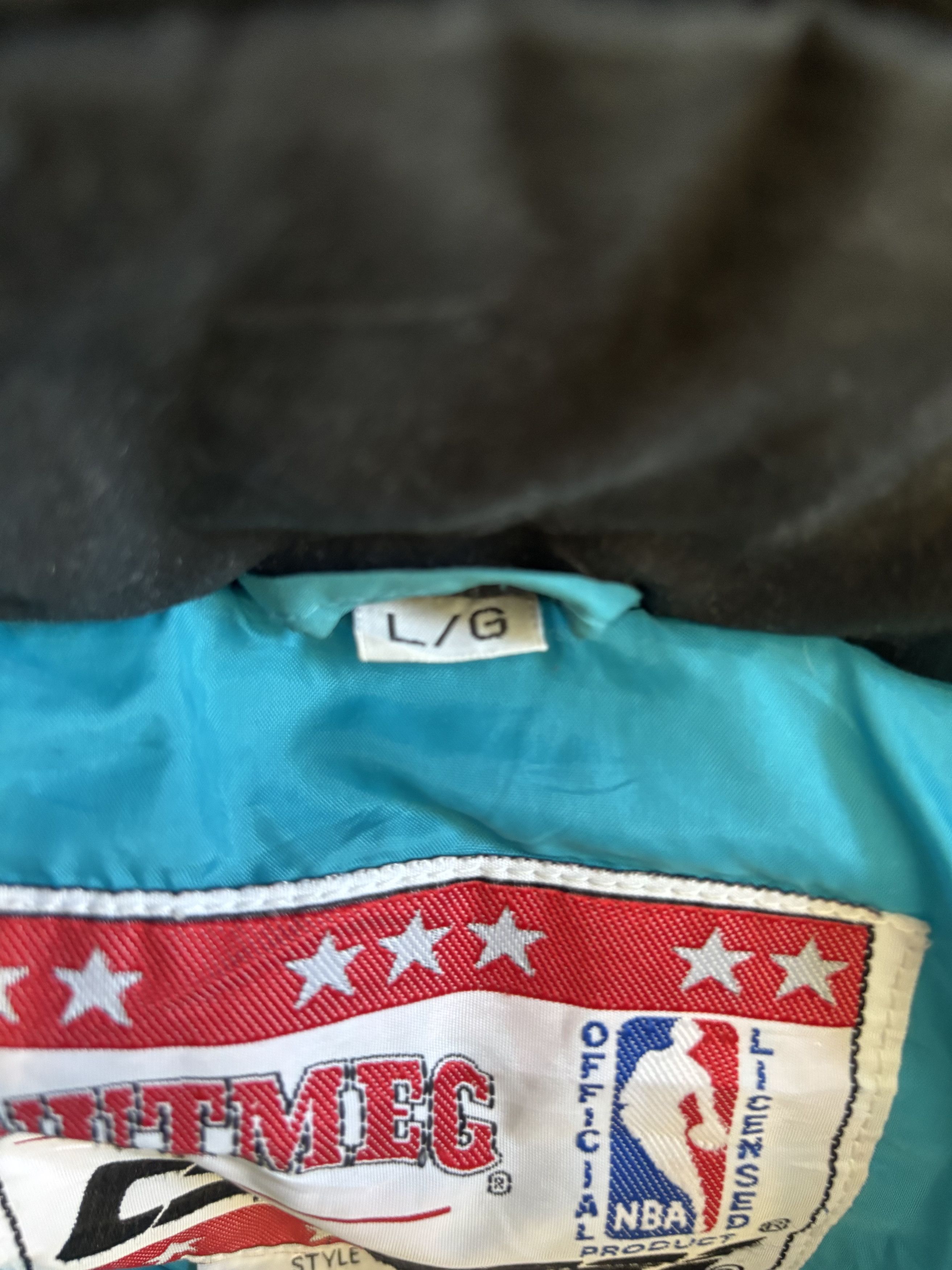 Nutmeg Vintage Charlotte Hornets 90s Hooded Jacket Size US L / EU 52-54 / 3 - 3 Thumbnail
