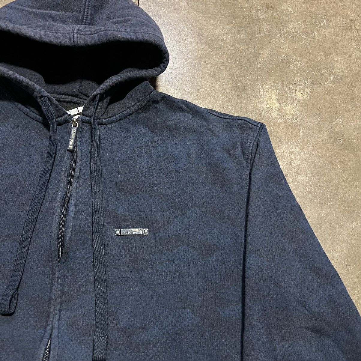 Ecko Unltd. Vintage Ecko Unltd Zip Up Hoodie Sweatshirt Digital Camo Y2K Size US XL / EU 56 / 4 - 6 Thumbnail