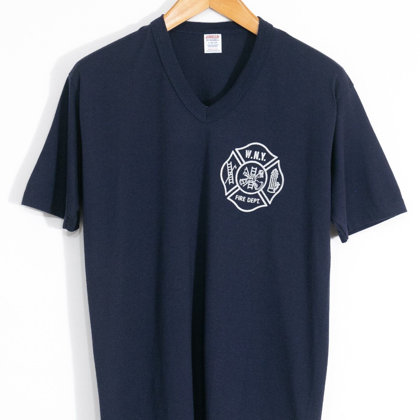 Vintage Vintage 80s Buffalo Fire Dept T Shirt Large Workwear V Neck Size US L / EU 52-54 / 3 - 2 Thumbnail