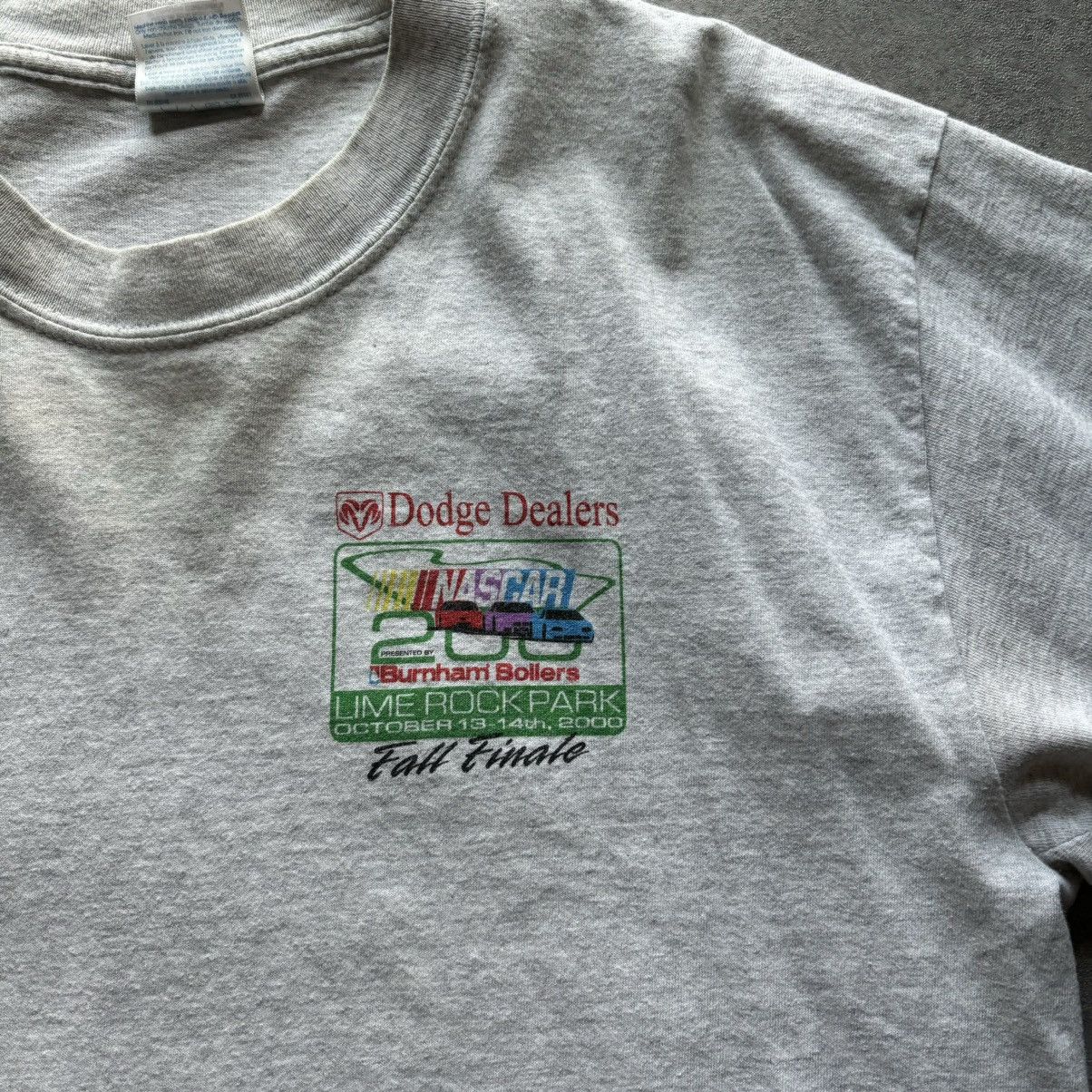 Gildan Vintage white dodge nascar 200 car racing tshirt Size US L / EU 52-54 / 3 - 6 Thumbnail