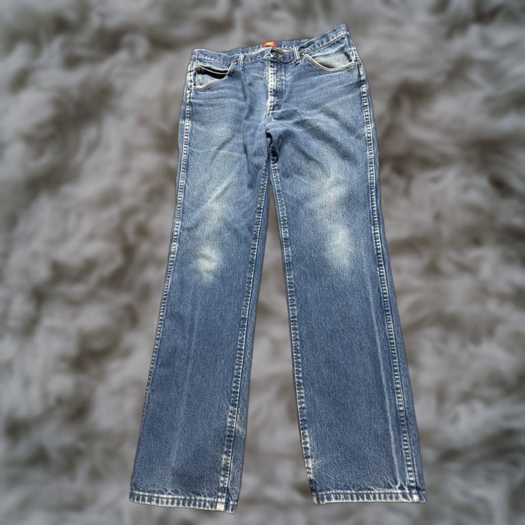 Wrangler Wrangler Jeans 36MWZ Men Jeans 36 Blue Denim Distress Bootcut 32 Inseam 36 Waist Regular 5-Pocket Cowboy Vintage No Size US 36 / EU 52 - 1 Thumbnail