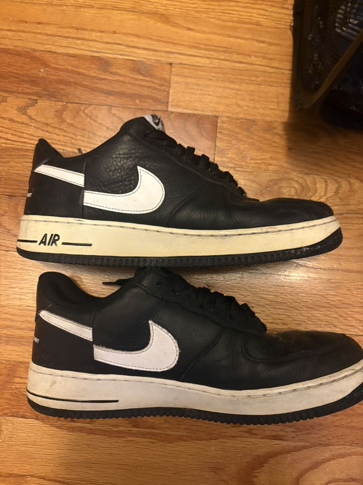 Comme des Garcons SHIRT × Nike × Supreme AF1 Low Supreme X CDG Size US 11 / EU 44 - 1 Thumbnail