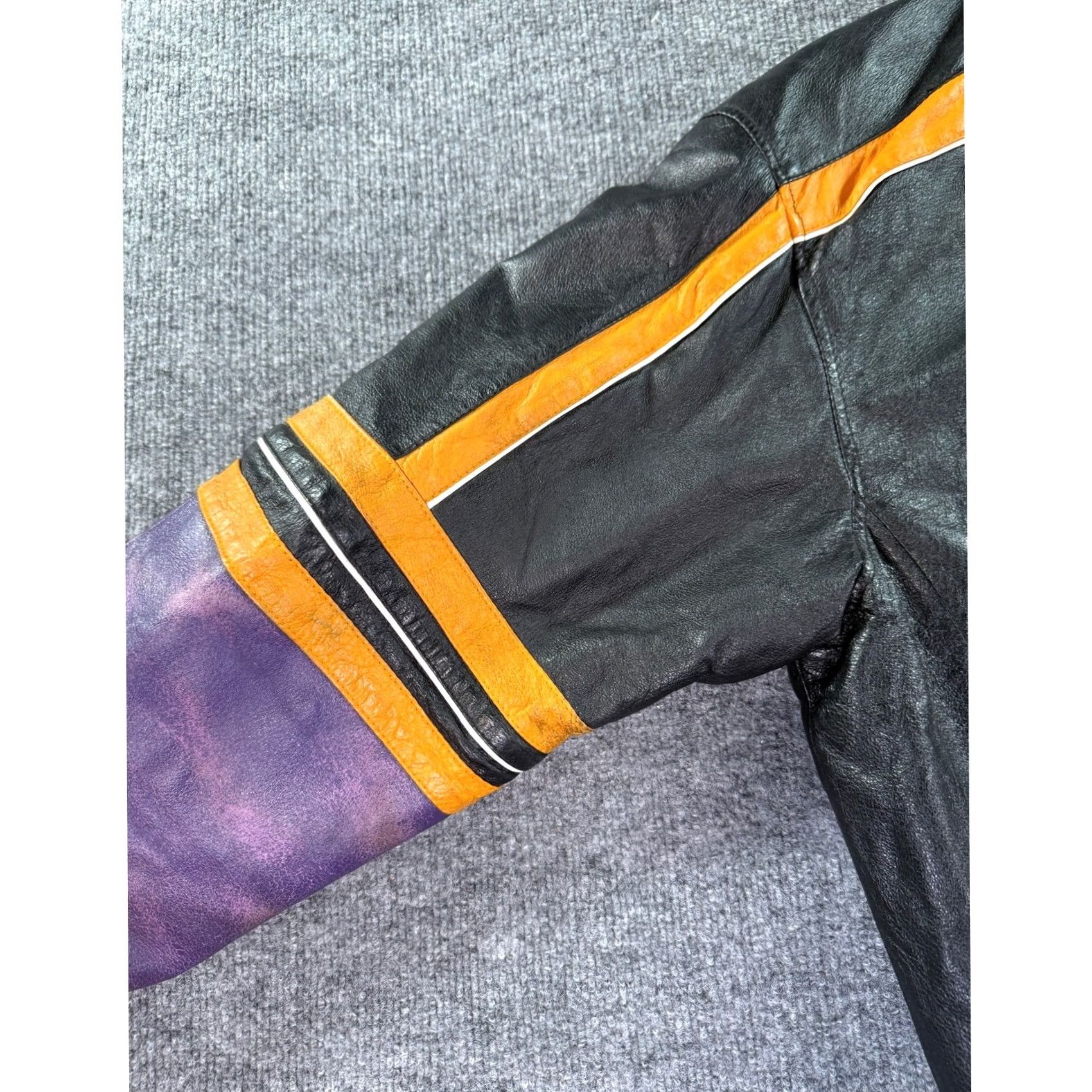 G-III VINTAGE Minnesota Vikings Leather Jacket Mens XL Black Purple NFL Varsity Bomber Size US XL / EU 56 / 4 - 5 Thumbnail