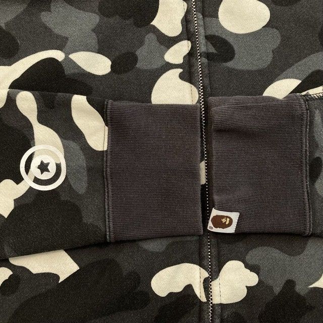 Bape 💫Glow in the dark💫 BAPE City Camo shark full zip hoodie APE Size US M / EU 48-50 / 2 - 7 Thumbnail