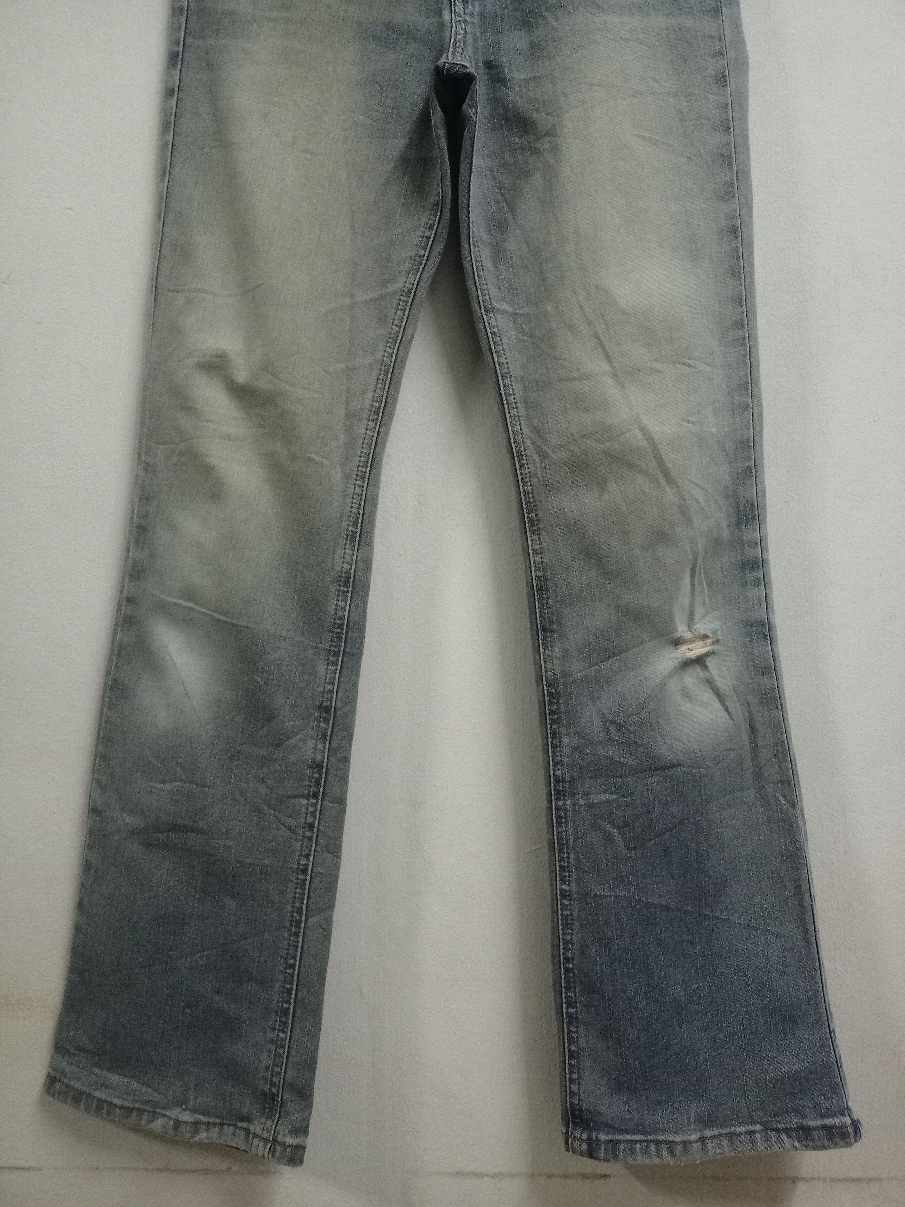 Japanese Brand Vintage Japanese Brand Faded Style Distressed Flare Jeans Size US 28 / EU 44 - 6 Thumbnail