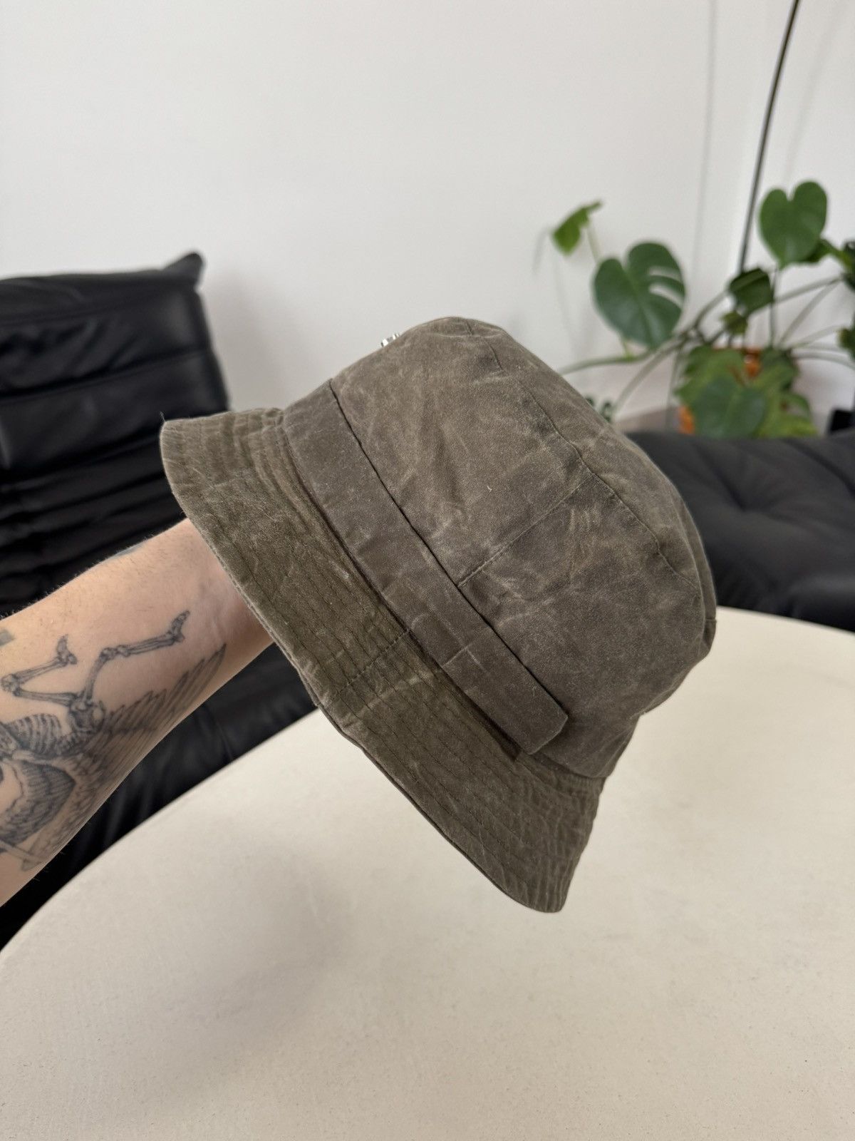 Jacquemus Jacquemus Bucket hat Waxed Army Rare Designer Size ONE SIZE - 5 Thumbnail
