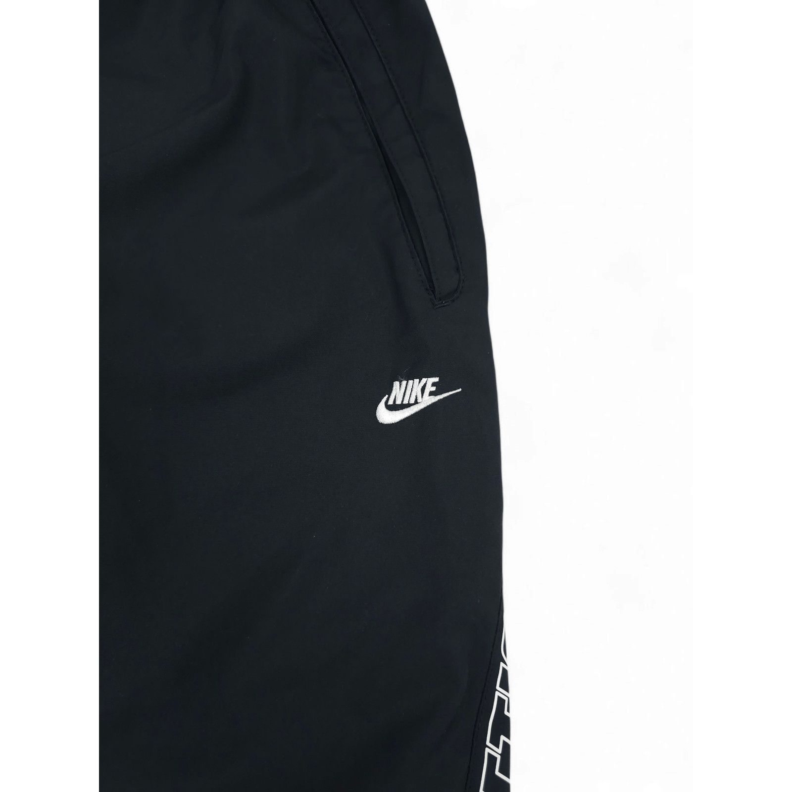 Nike 💎 Vintage Y2K Nike Relaxed Baggy Track Pants Size XL Size US 36 / EU 52 - 3 Thumbnail