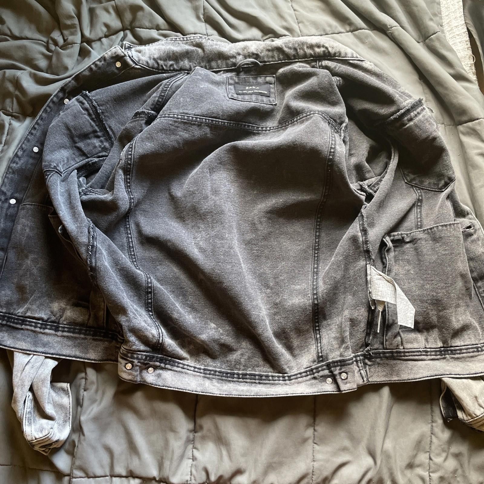 Zara Zara Grey Graffiti Denim Jacket Large Light Wash Splatter Size US L / EU 52-54 / 3 - 8 Thumbnail