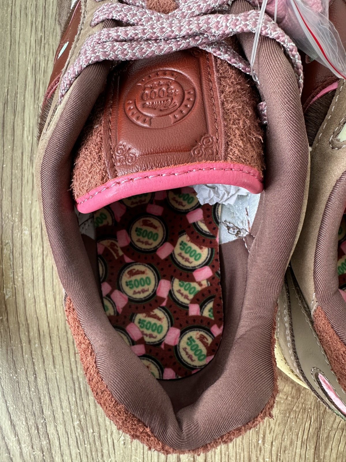 Saucony Saucony x Feature Shadow 6000 “$5000” Limited – US 10.5 Size US 10.5 / EU 43-44 - 7 Thumbnail