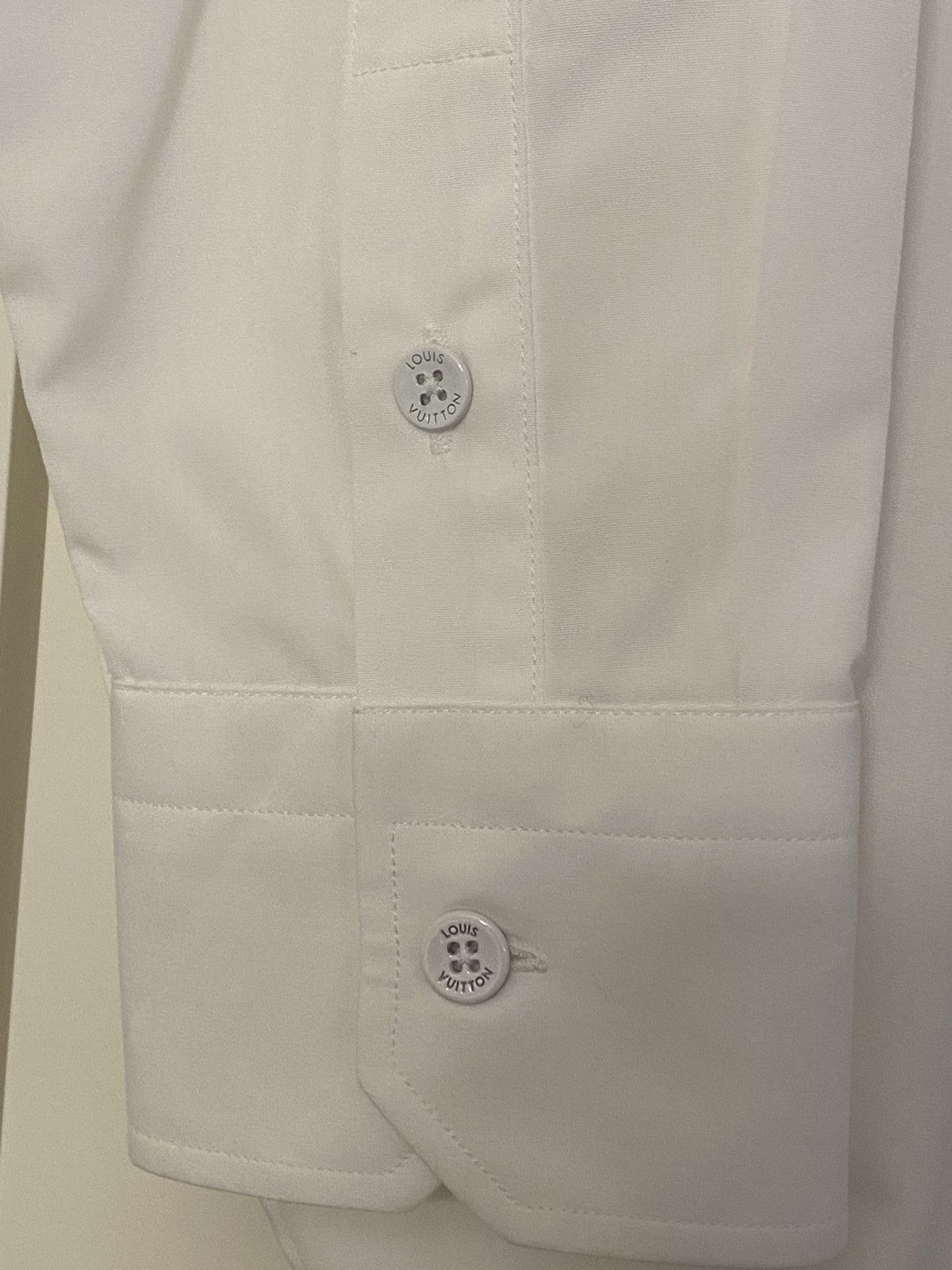 Louis Vuitton Louis Vuitton white 3D mid layer DNA shirt S Size US S / EU 44-46 / 1 - 6 Thumbnail