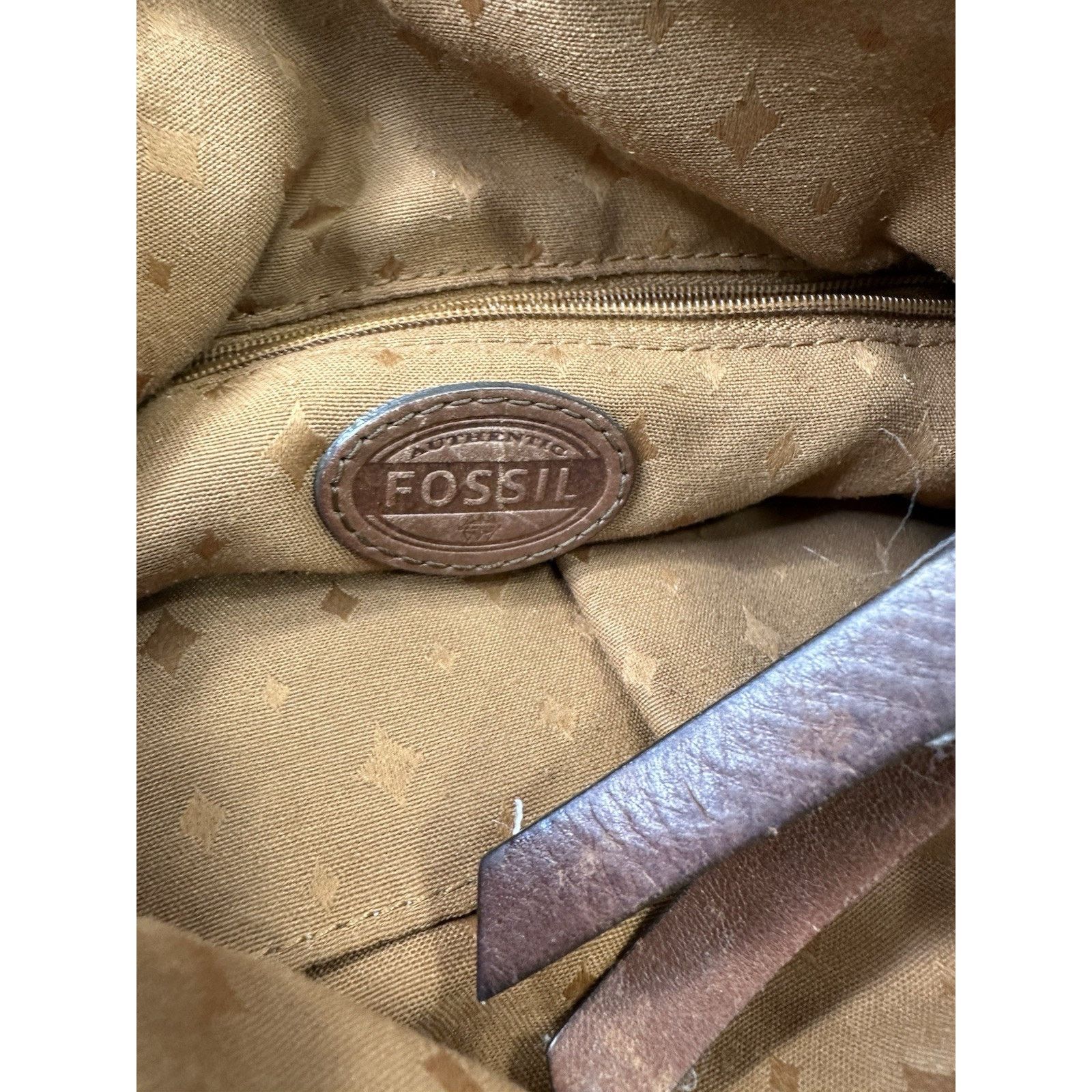 Fossil Fossil MorganTraveler Caramel PebbledLeather Bag Messenger Size ONE SIZE - 11 Thumbnail