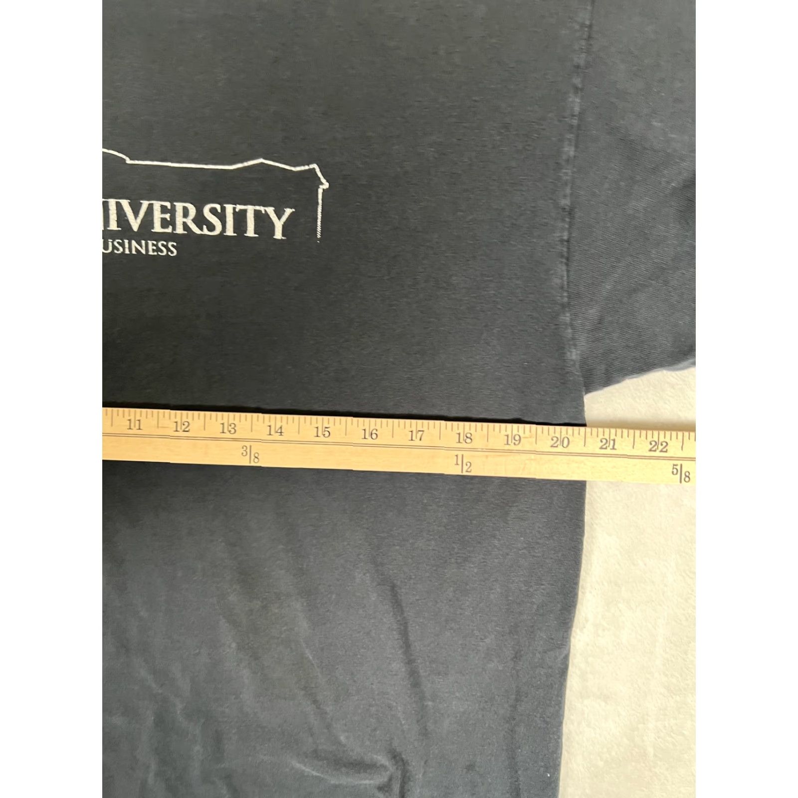 Gildan VINTAGE Liberty University School Of Business T-Shirt Mens Large College Size US L / EU 52-54 / 3 - 5 Thumbnail