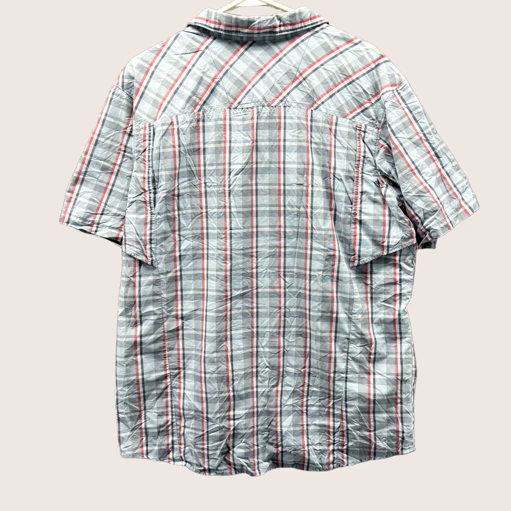 Vintage VINTAGE Columbia Shirt Mens Large Blue Button Down Hike Omni Shield Vented Plaid Fishing Size US L / EU 52-54 / 3 - 1 Thumbnail