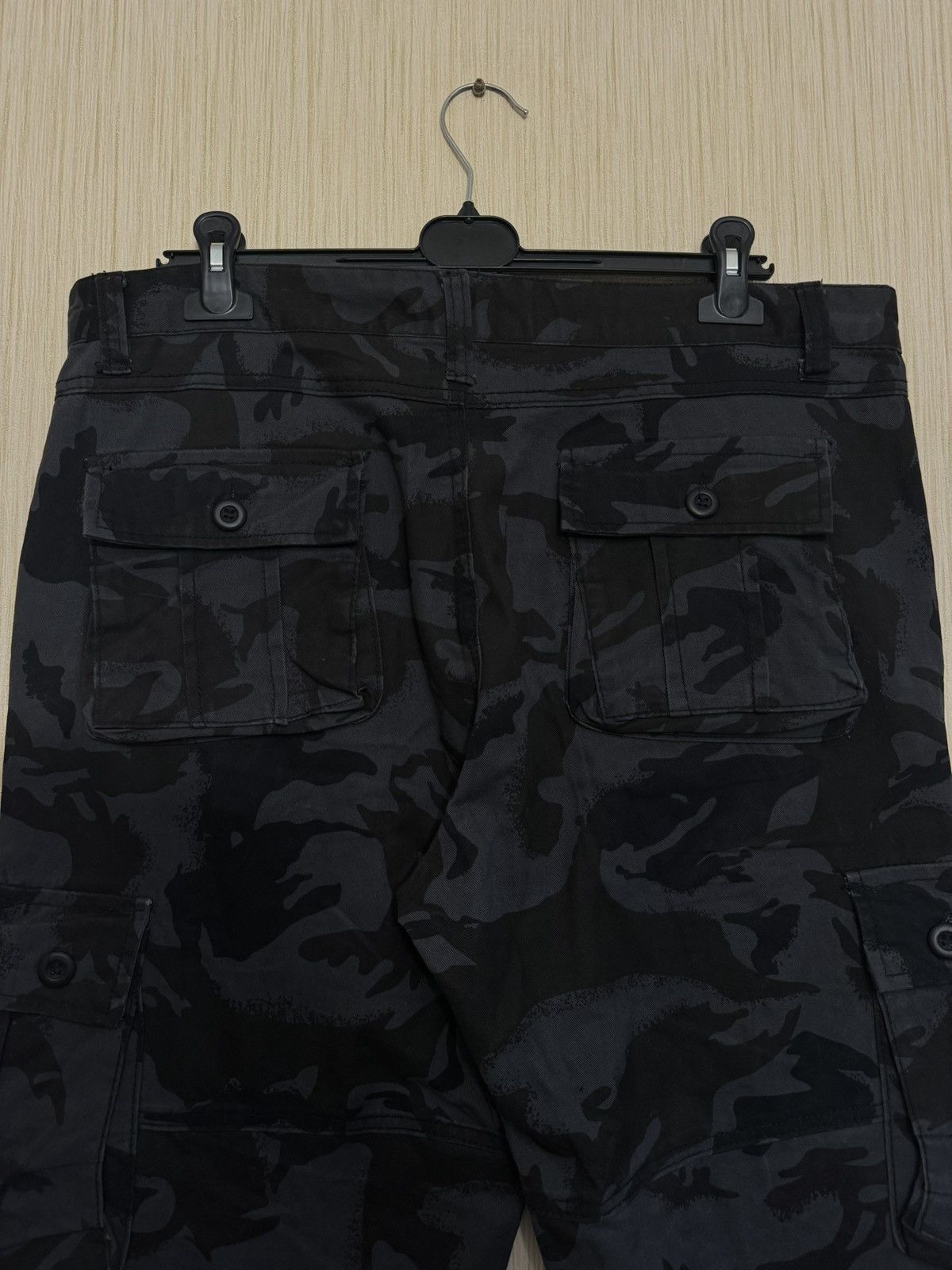 Vintage multi pocket black camo cargo pants Japanese style Size US 34 / EU 50 - 3 Thumbnail