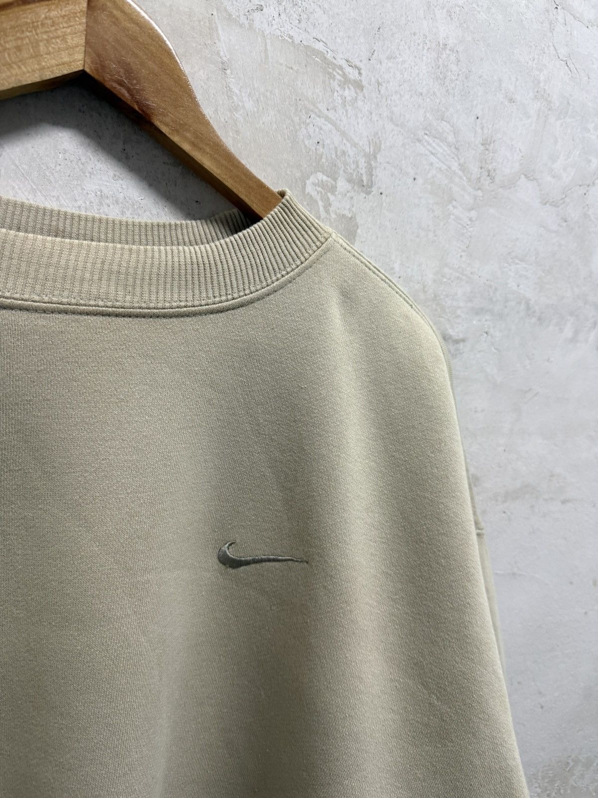 Nike Vintage Nike Small Swoosh Cream Travis Hoodie Size US XXL / EU 58 / 5 - 3 Thumbnail