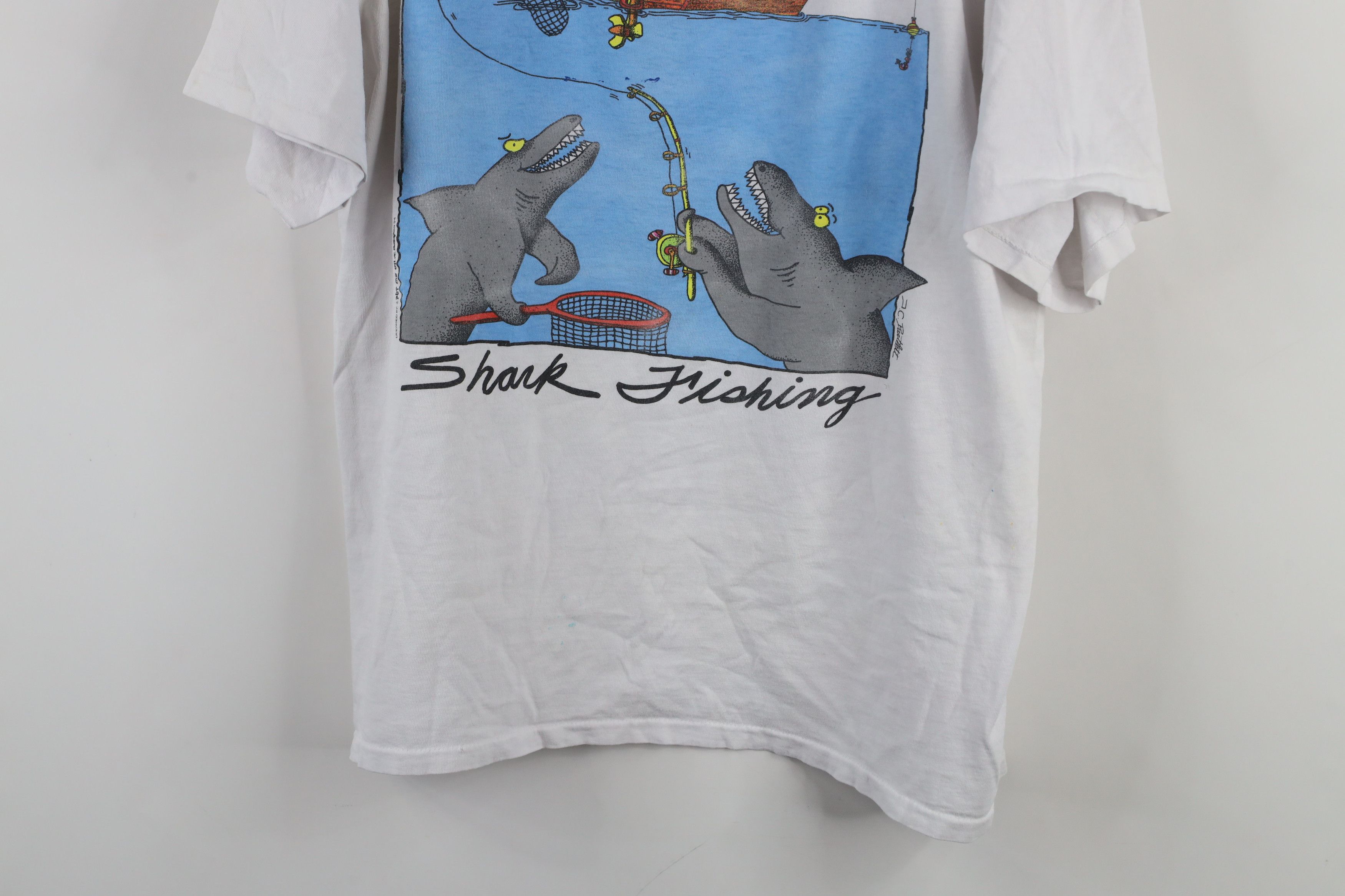 Vintage Vintage 90s Streetwear Funny Comic Shark Fishing T-Shirt USA Size US XL / EU 56 / 4 - 3 Thumbnail