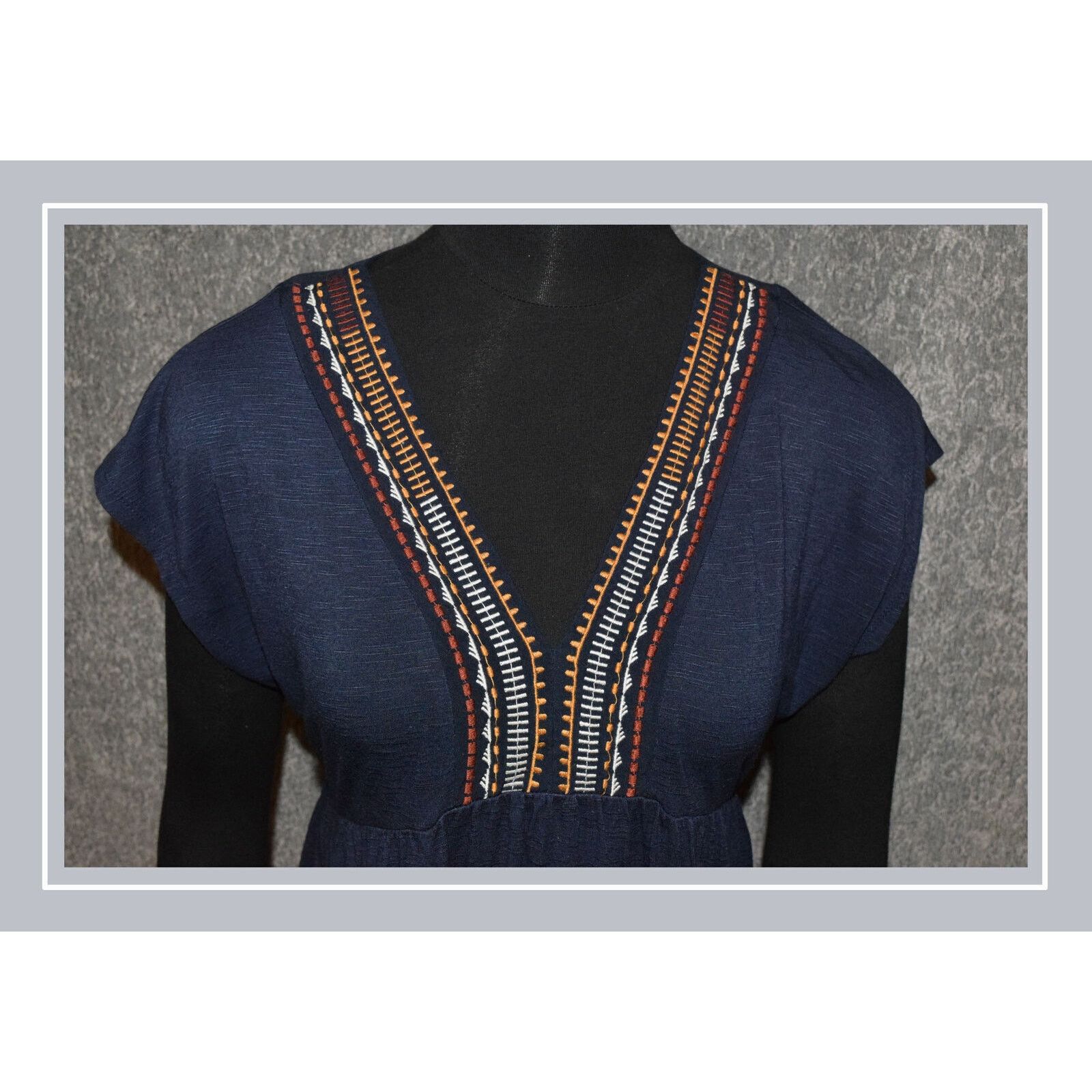 Vintage Knox Rose Navy Embroidered Princess Waist V-Neck Tunic SZ S Size S / US 4 / IT 40 - 2 Thumbnail