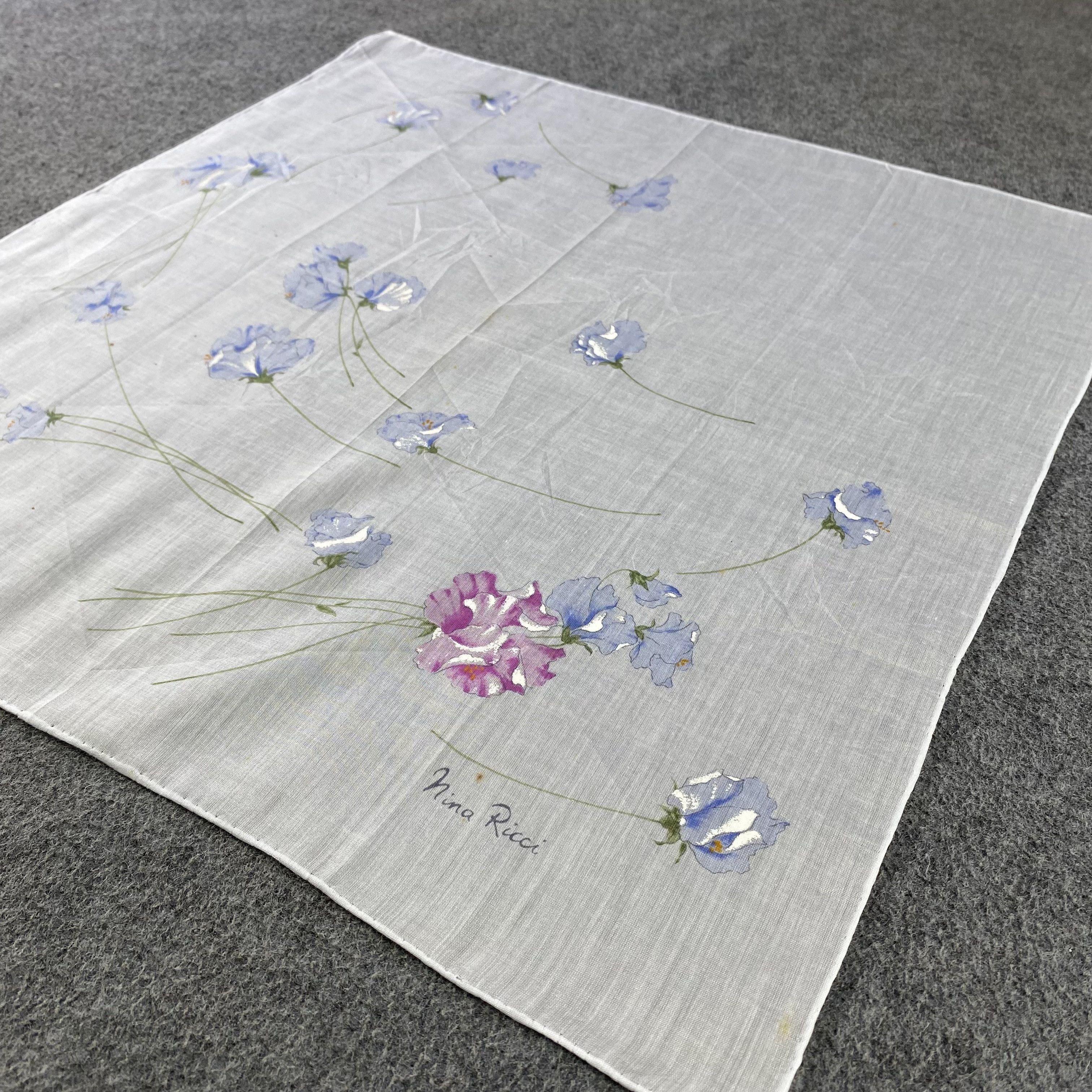 Nina Ricci Nina Ricci Handkerchief/Neckerchief/Bandana HC868 Size ONE SIZE - 2 Thumbnail