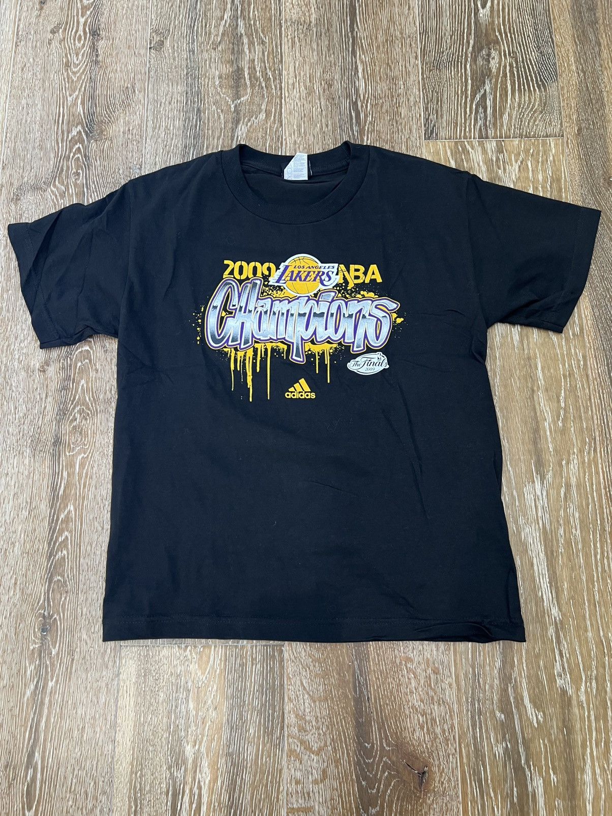 Adidas × NBA × Vintage 2009 lakers nba champions adidas tee Size US S / EU 44-46 / 1 - 1 Thumbnail