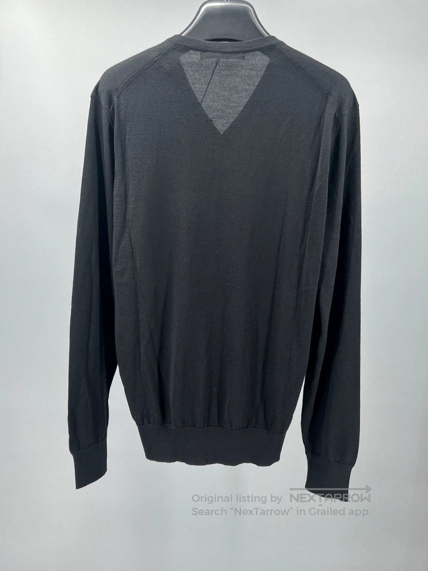 Ermenegildo Zegna black cashmere silk blend V-neck sweater. Size US M / EU 48-50 / 2 - 4 Thumbnail