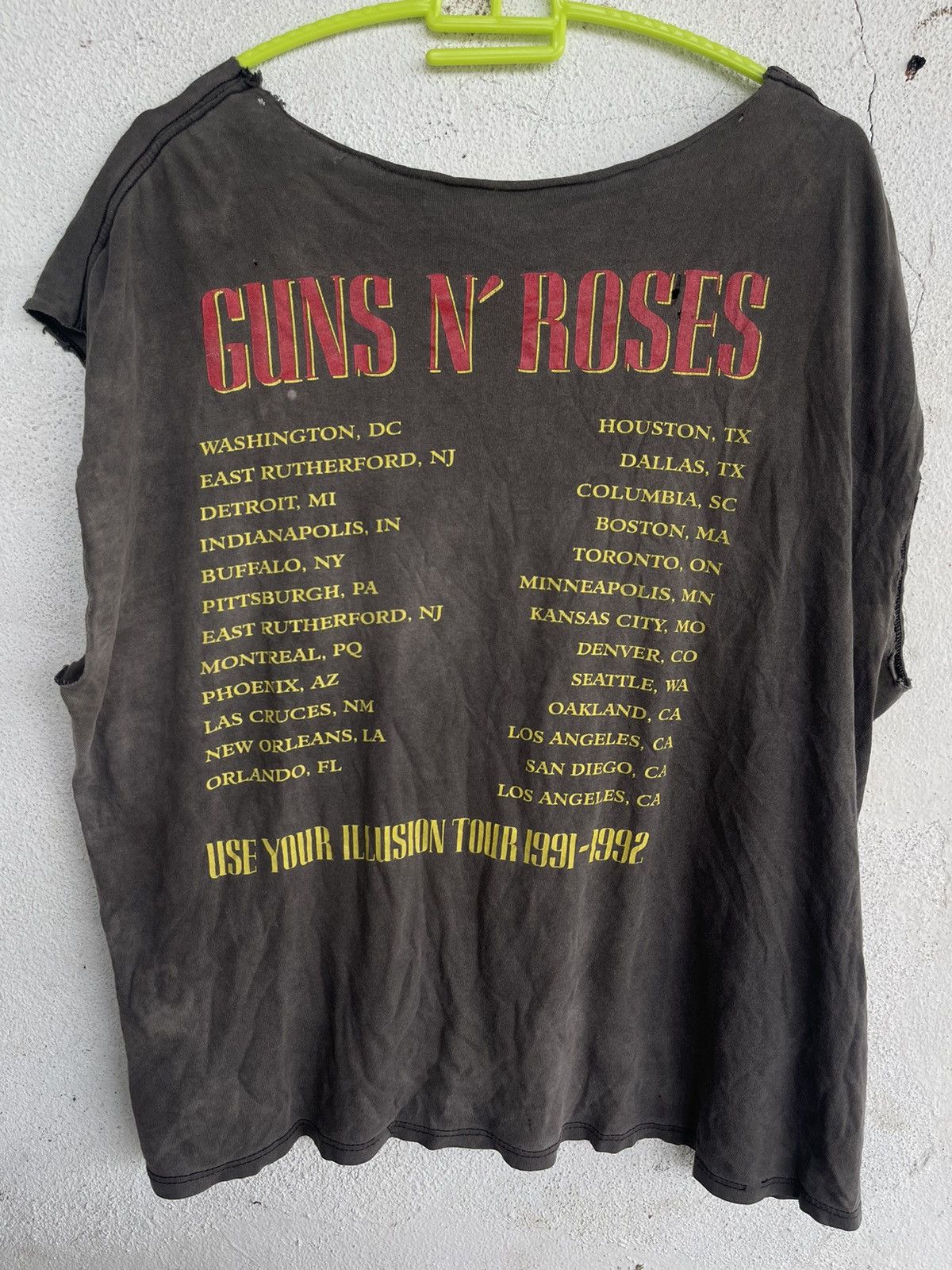 Brockum × Guns N' Roses × Vintage Vtg Gun N Roses Album Use Your Illusion Promo Tees Size US XL / EU 56 / 4 - 5 Thumbnail