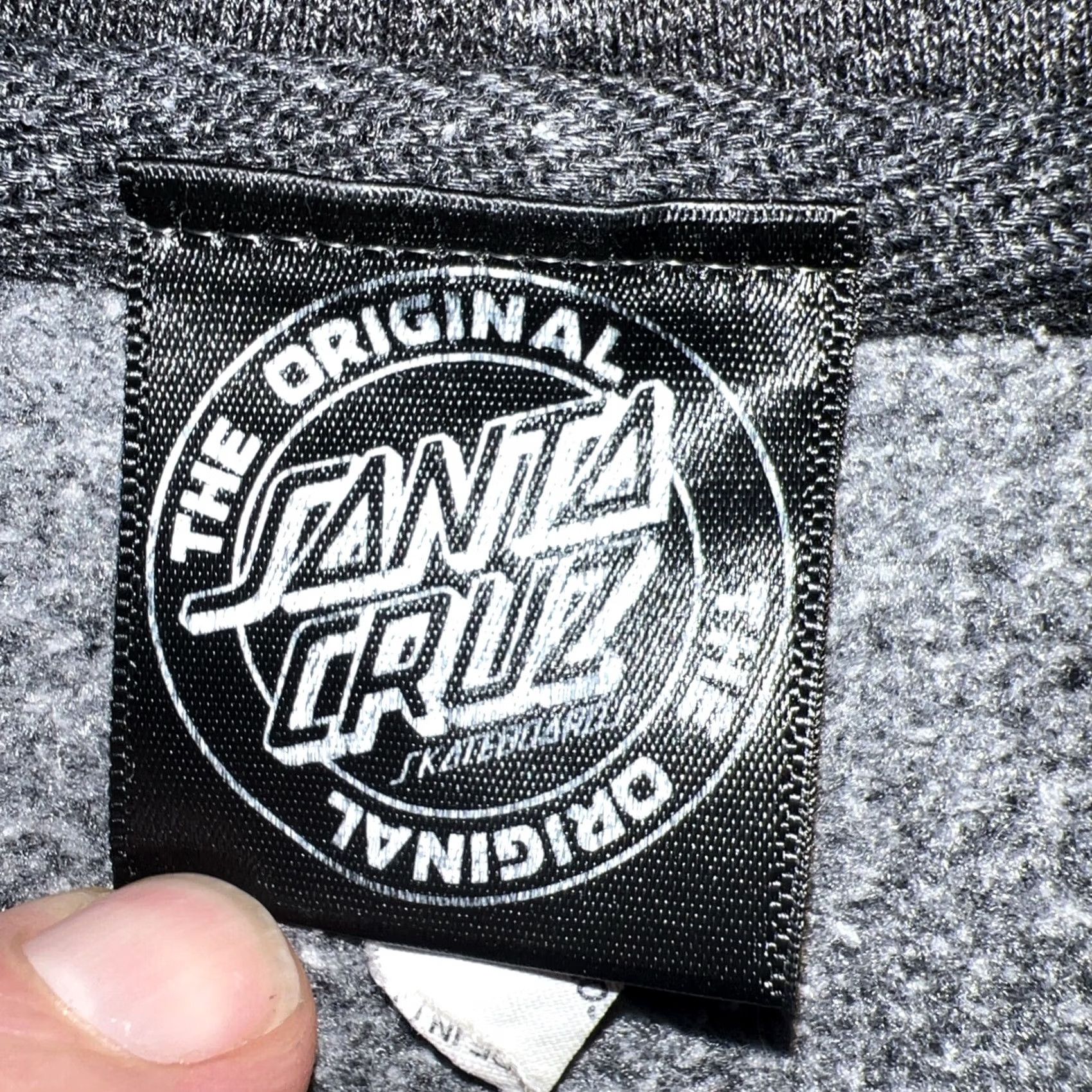 Vintage VINTAGE Santa Cruz Hoodie Sweatshirt L Gray Solid Logo Graphic Print Men Skater Beach Nautical USA Aloha 90s Style Mens Size US L / EU 52-54 / 3 - 4 Thumbnail
