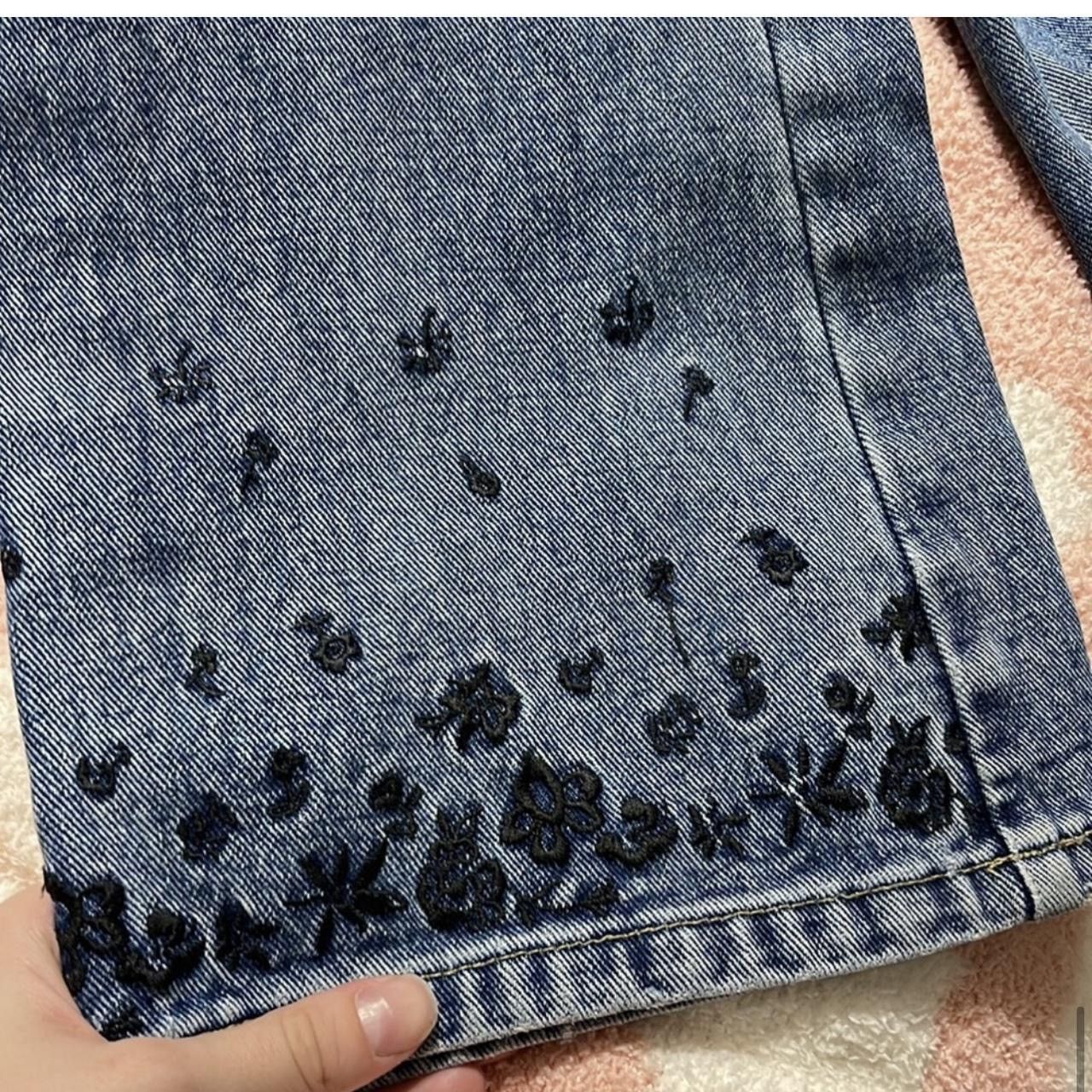 Vintage Vintage Xhilaration Embroidered Jeans Size 29" - 6 Thumbnail