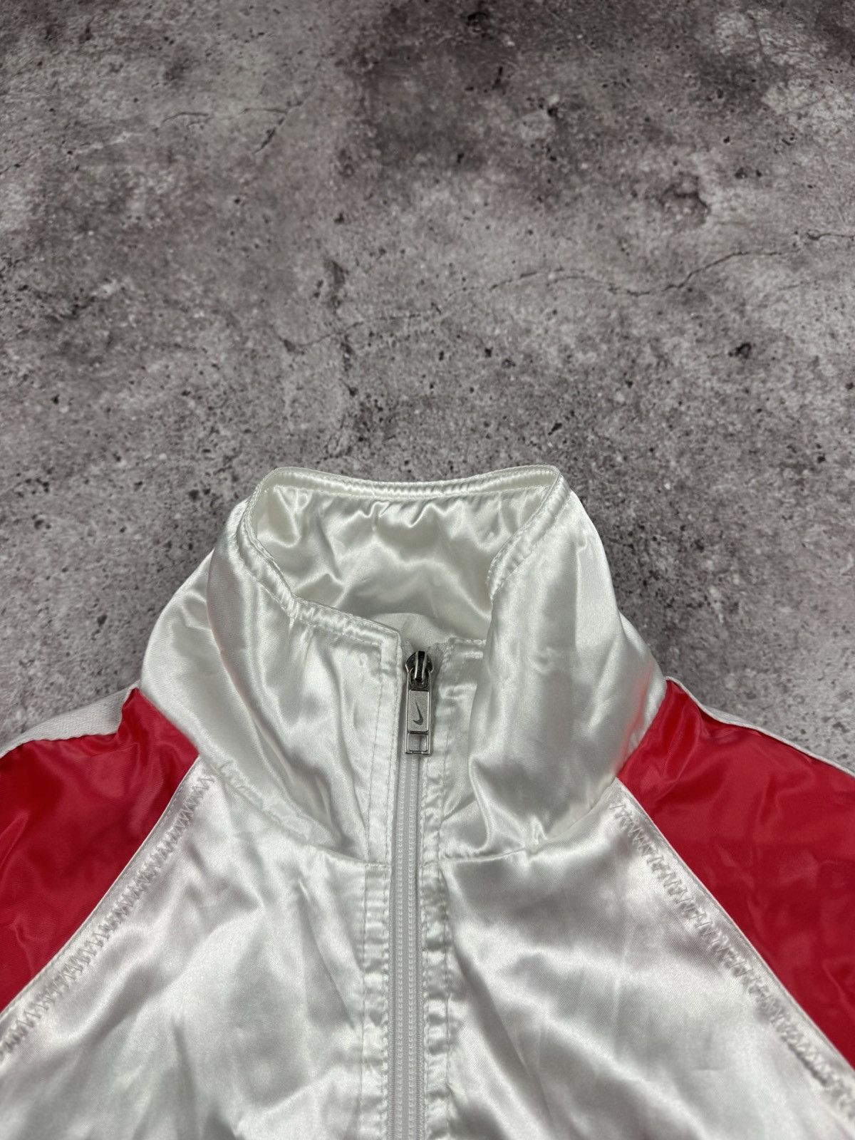 Nike VINTAGE NIKE Y2K BIG SWOOSH LOGO NYLON BOMBER PINK JACKET Size S / US 4 / IT 40 - 10 Thumbnail