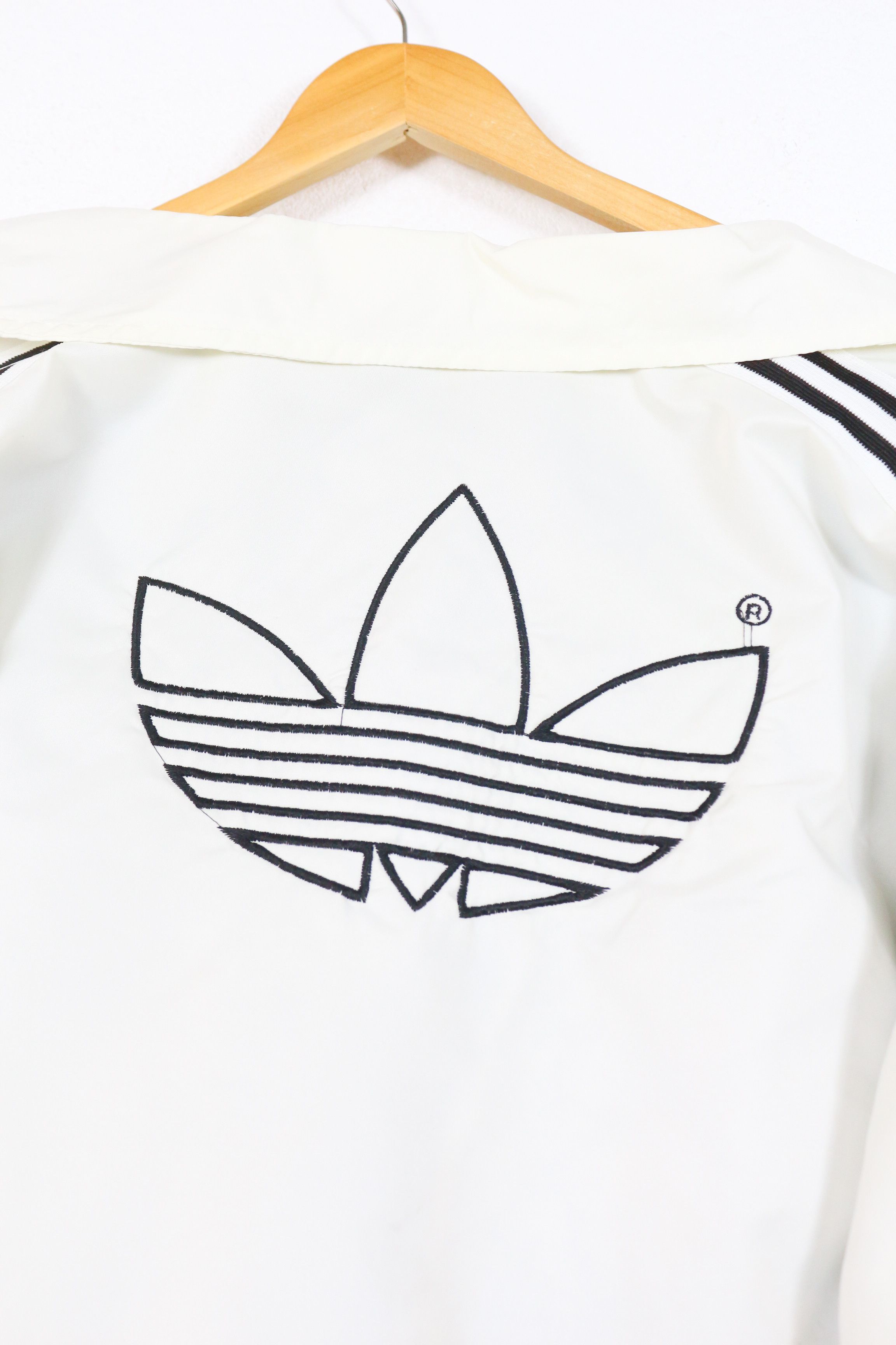 Adidas Vintage Adidas Logo Varsity Nylon Bomber Jacket USA Made Size US S / EU 44-46 / 1 - 7 Thumbnail