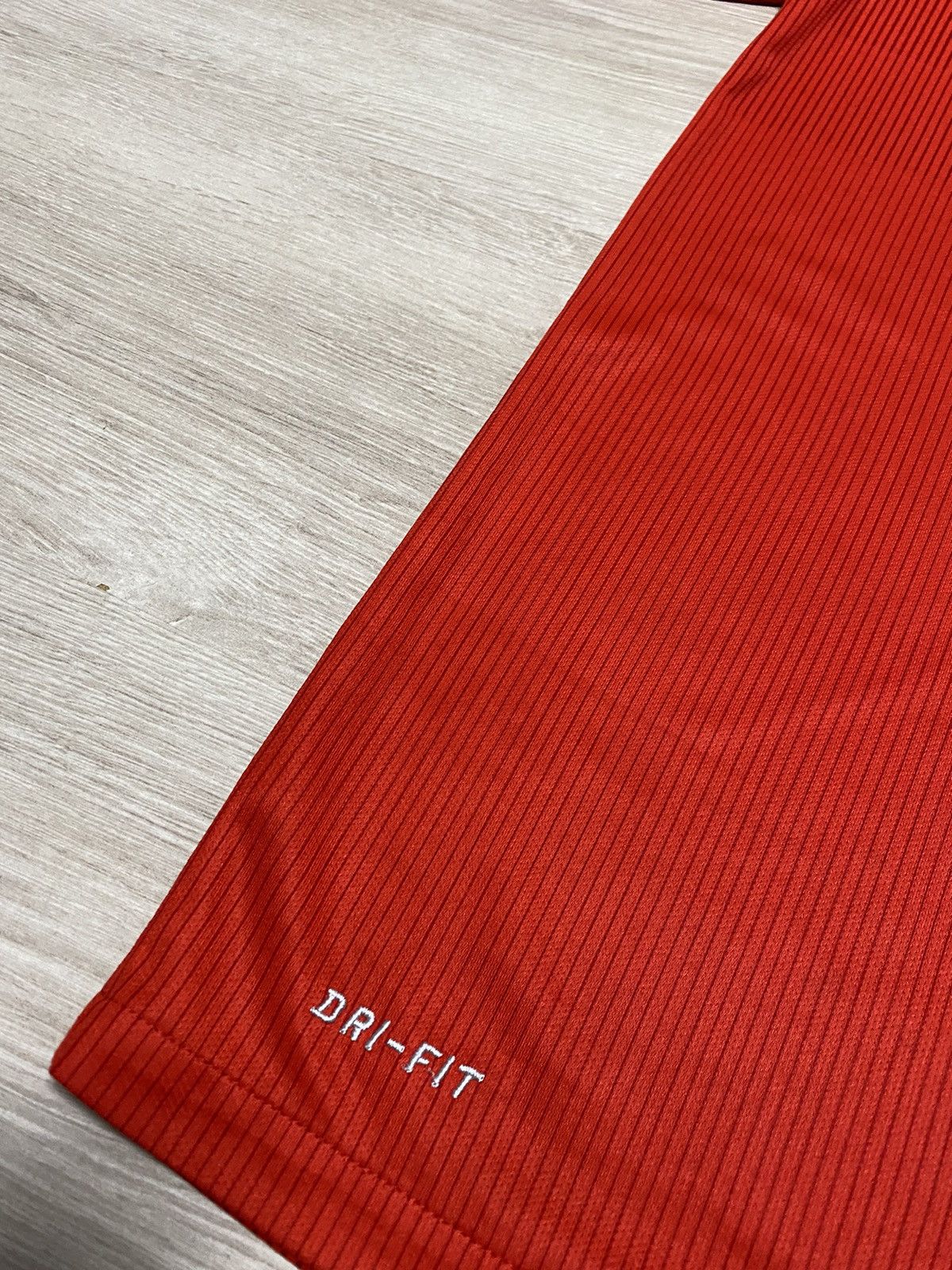 Nike Nike Jersey National Team England 2014 red edition size M Size US M / EU 48-50 / 2 - 3 Thumbnail