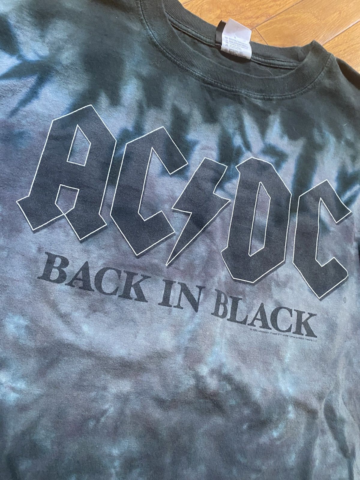 Band Tees × Vintage Vintage ACDC Back in Black T Shirt Size US XL / EU 56 / 4 - 3 Thumbnail