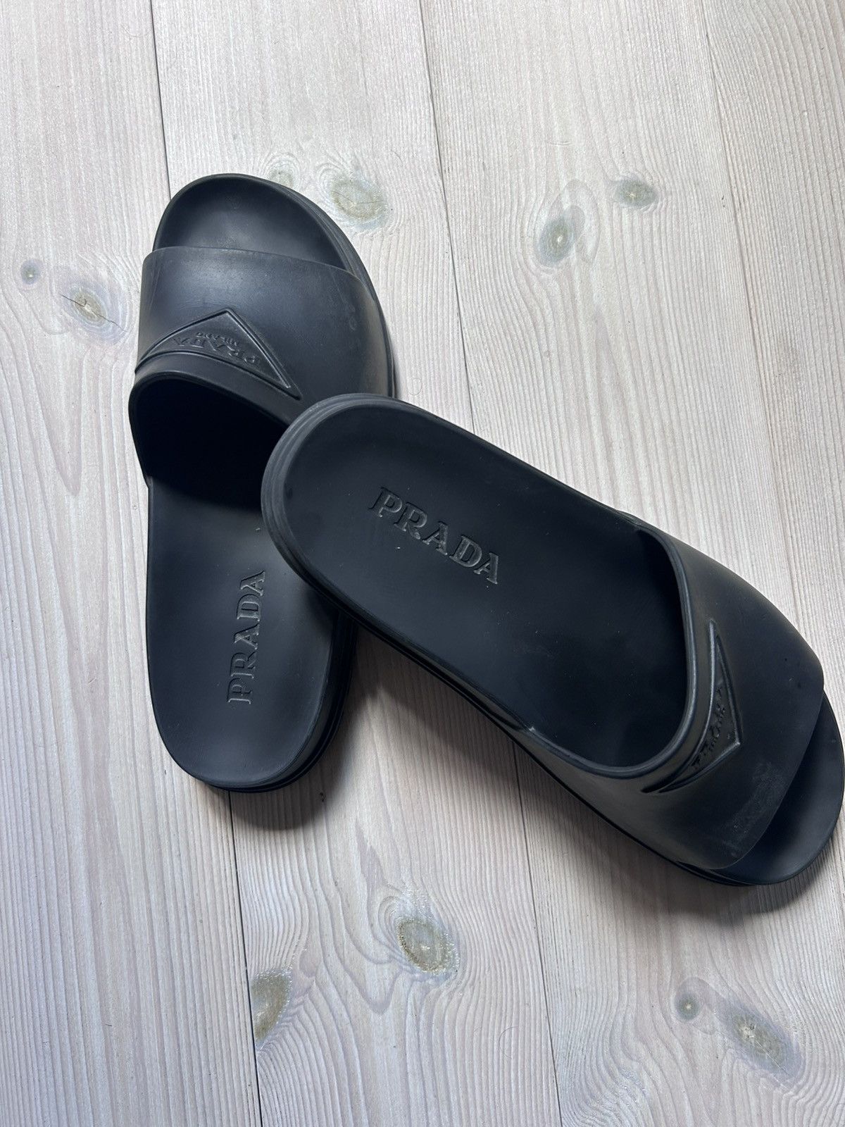 Prada Prada slippers Size US 10 / EU 43 - 1 Thumbnail
