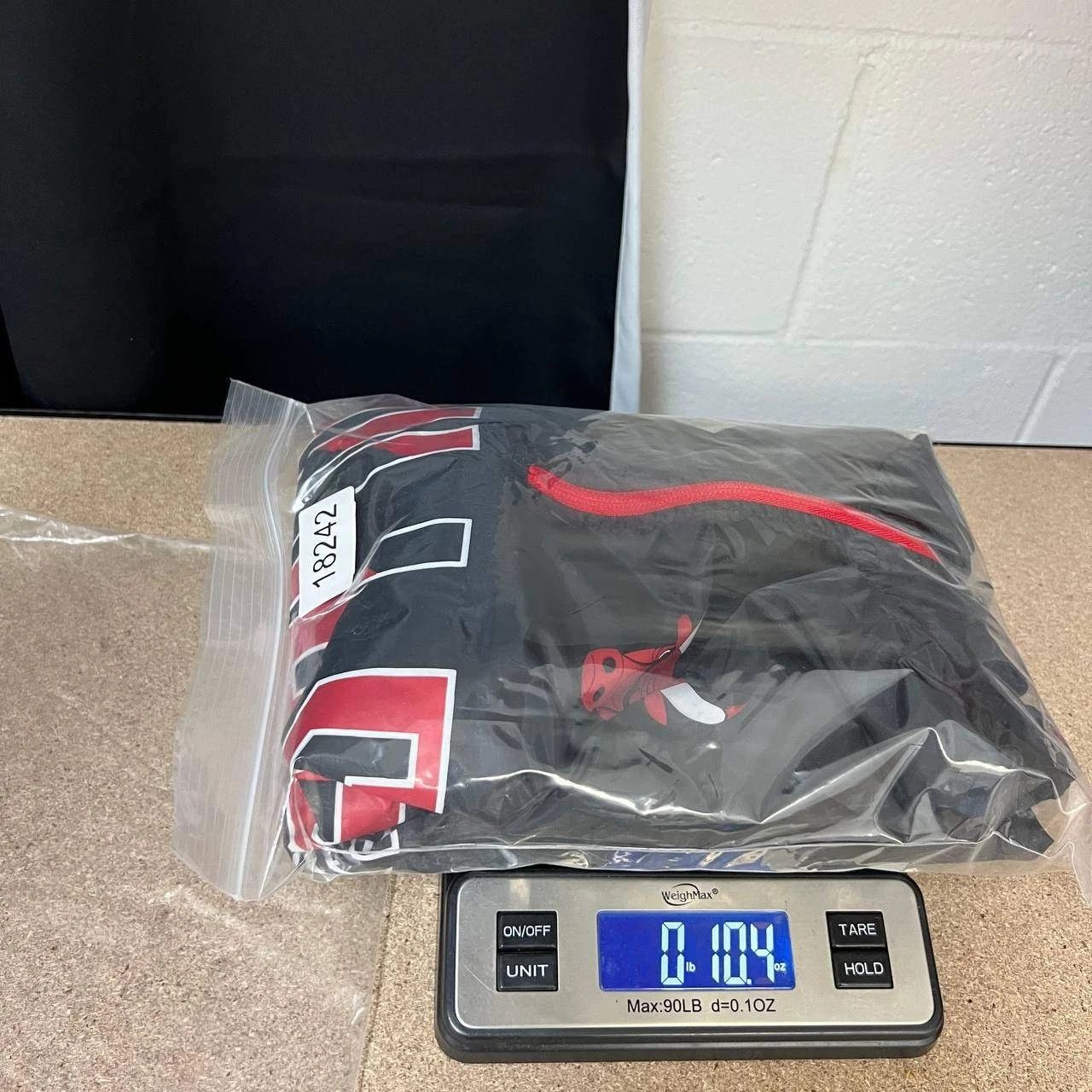 NBA Chicago Bulls Windbreaker Jacket Men 1/4 Zip Long Sleeve S Size US S / EU 44-46 / 1 - 7 Thumbnail