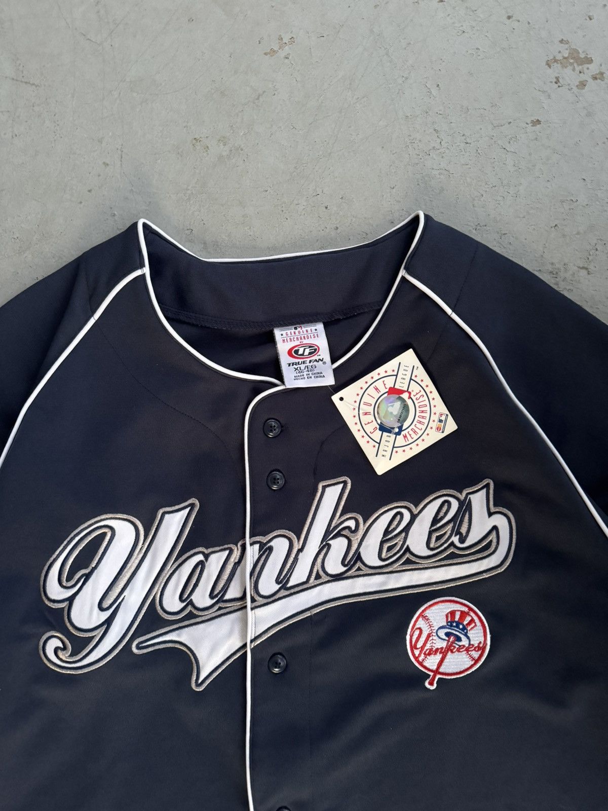 New York Yankees Vintage New York Yankees Embroidered Spelled Out Jersey Size US XL / EU 56 / 4 - 4 Thumbnail