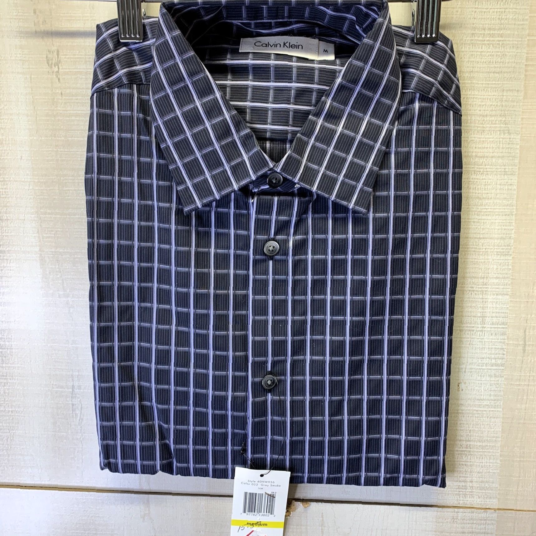 Calvin Klein Calvin Klein Men’s M Blue Plaid Button-Up Long Sleeve NWT #3469 Size US M / EU 48-50 / 2 - 2 Thumbnail