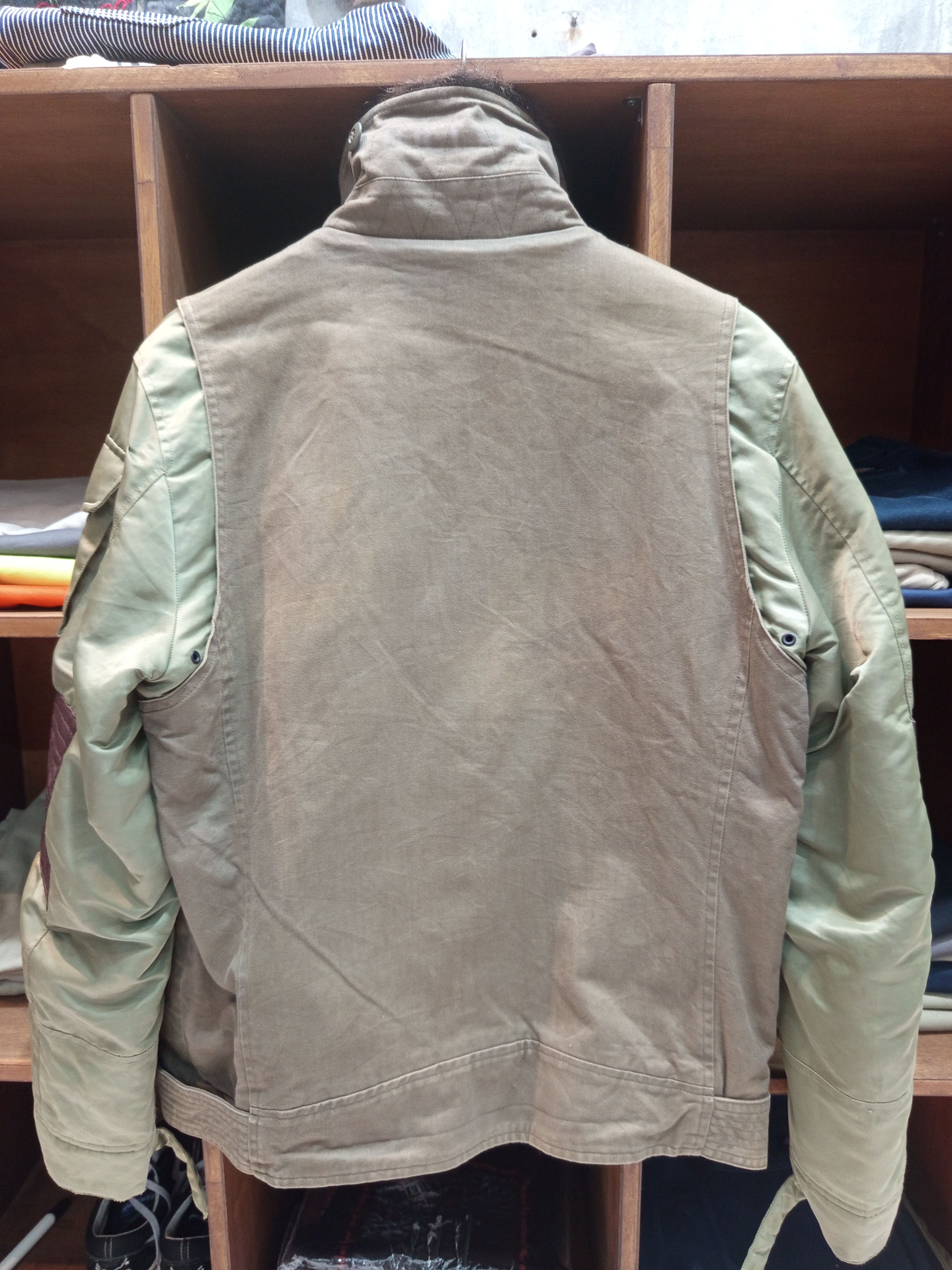 Unrivaled Unrivaled The most Anarchic Jacket Size US M / EU 48-50 / 2 - 12 Thumbnail