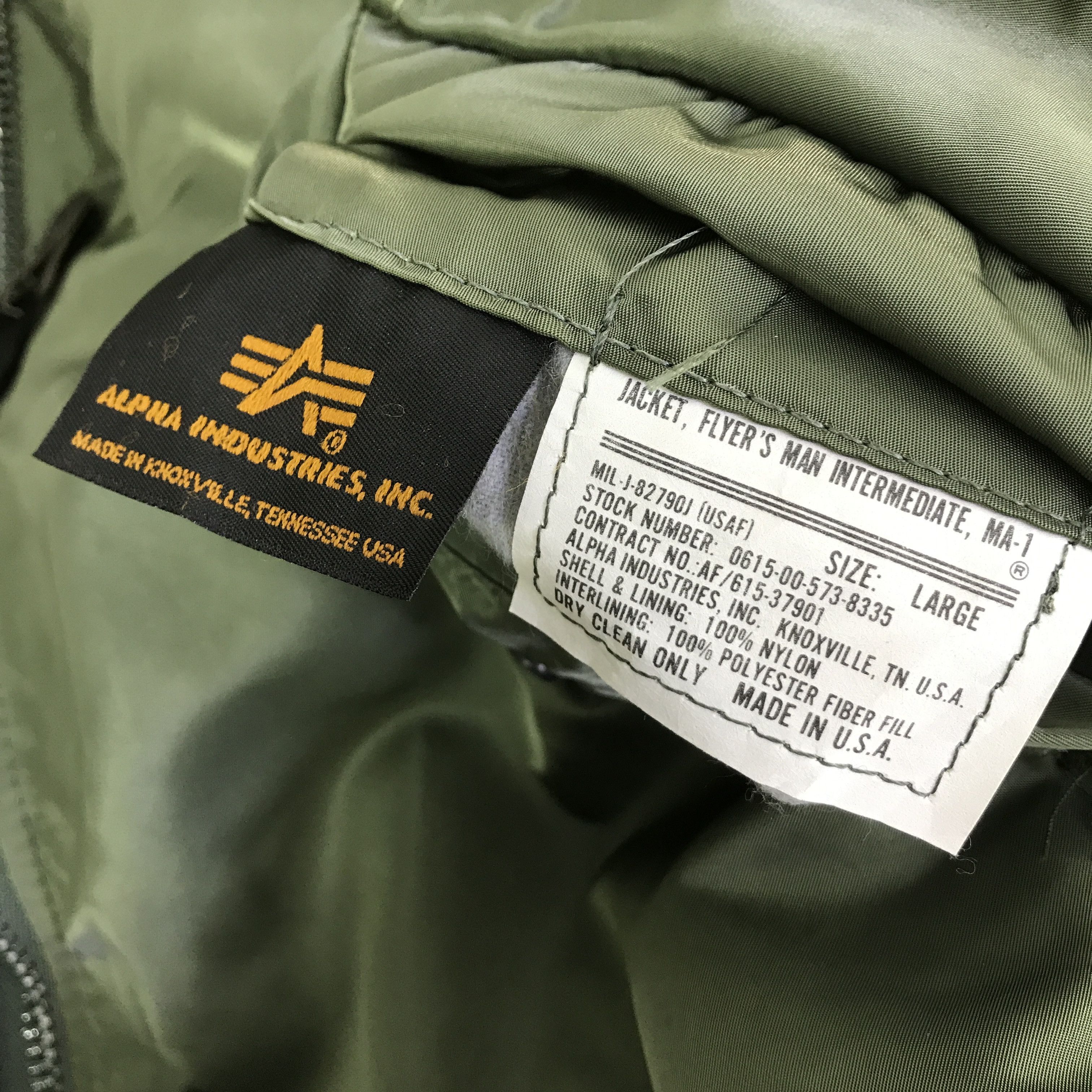 Alpha Industries 90s ALPHA INDUSTRIES BOMBER JACKET K104B9 Size US L / EU 52-54 / 3 - 12 Thumbnail