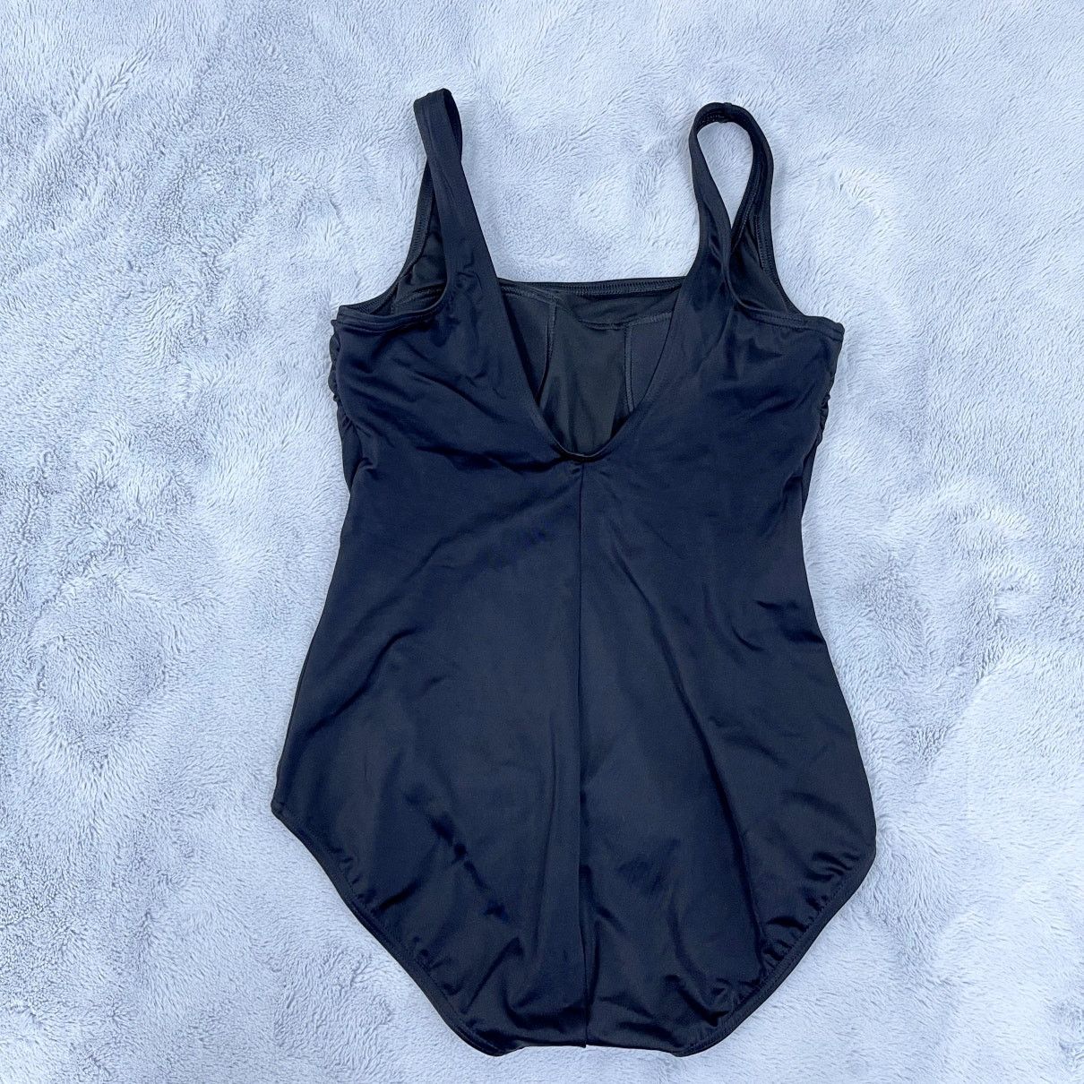 Lands' End Lands End Scoop Neck Tugless One Piece Swimsuit Black Pad 8 Size M / US 6-8 / IT 42-44 - 4 Thumbnail