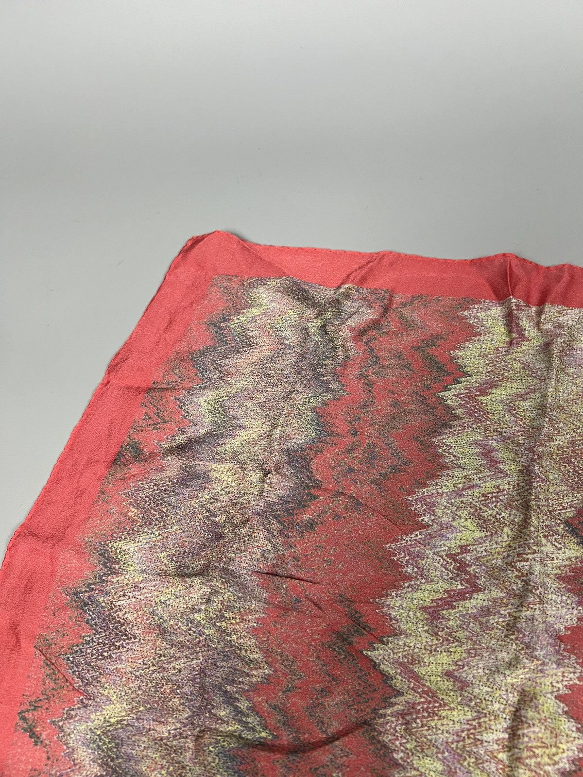 Missoni (44x44cm) Rare Missoni silk scarf geometric print Size ONE SIZE - 5 Thumbnail