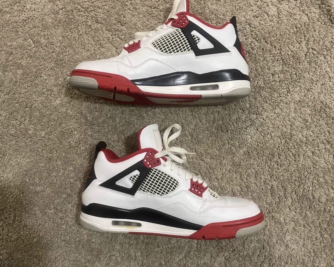 Jordan Brand × Nike Air Jordan 4 Retro OG ‘Fire Red’ 2020 Size US 9.5 / EU 42-43 - 2 Thumbnail