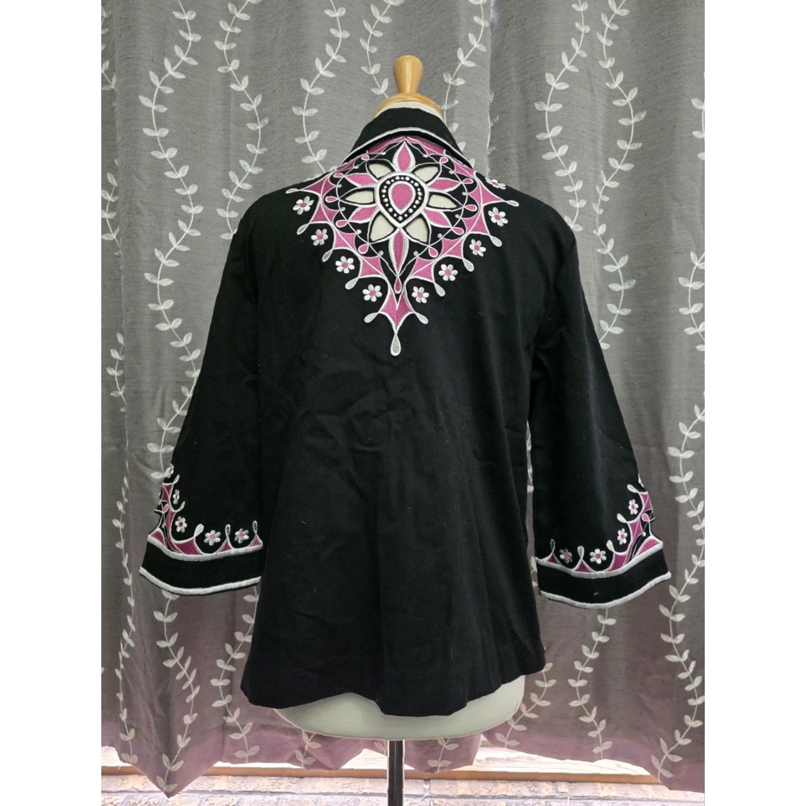 Bob Mackie VINTAGE Bob Mackie Wearable Art Full Zip Jacket Black Embroidered Women's Size Medium Size M / US 6-8 / IT 42-44 - 3 Thumbnail