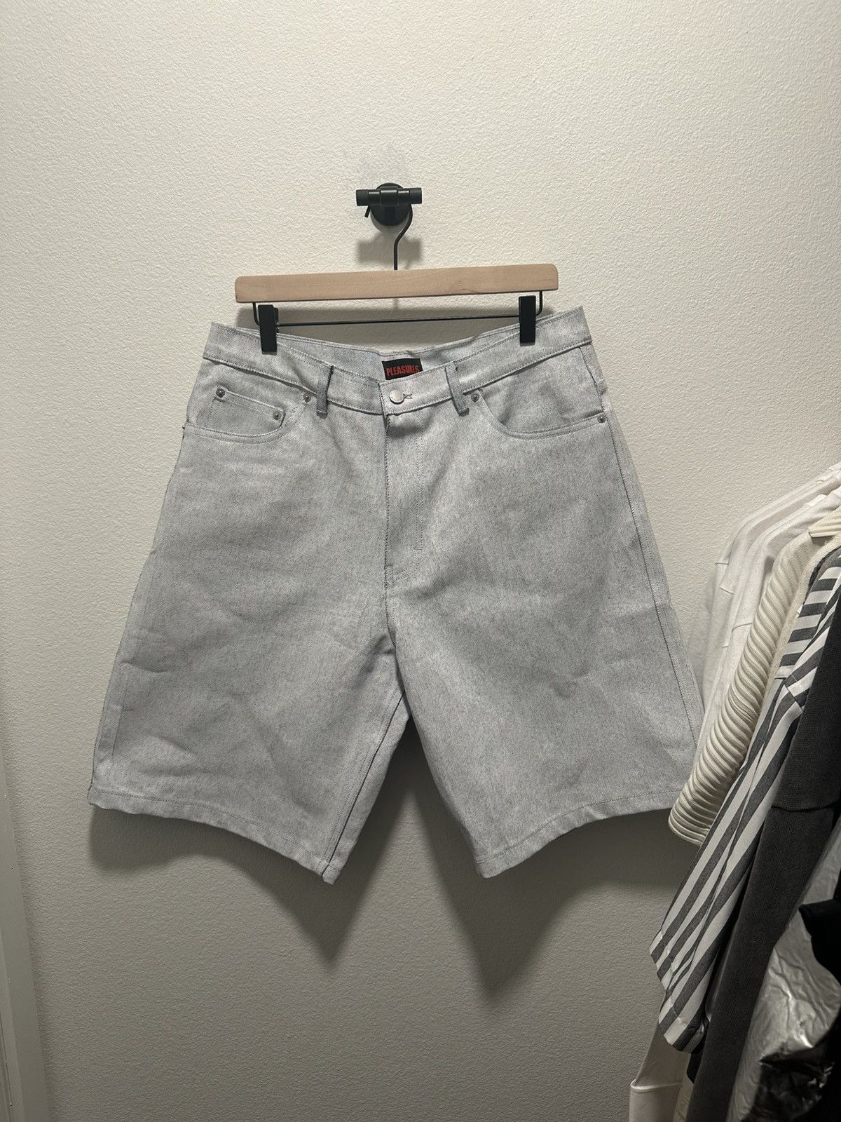 Pleasures — WHITEOUT BAGGY DENIM SHORTS