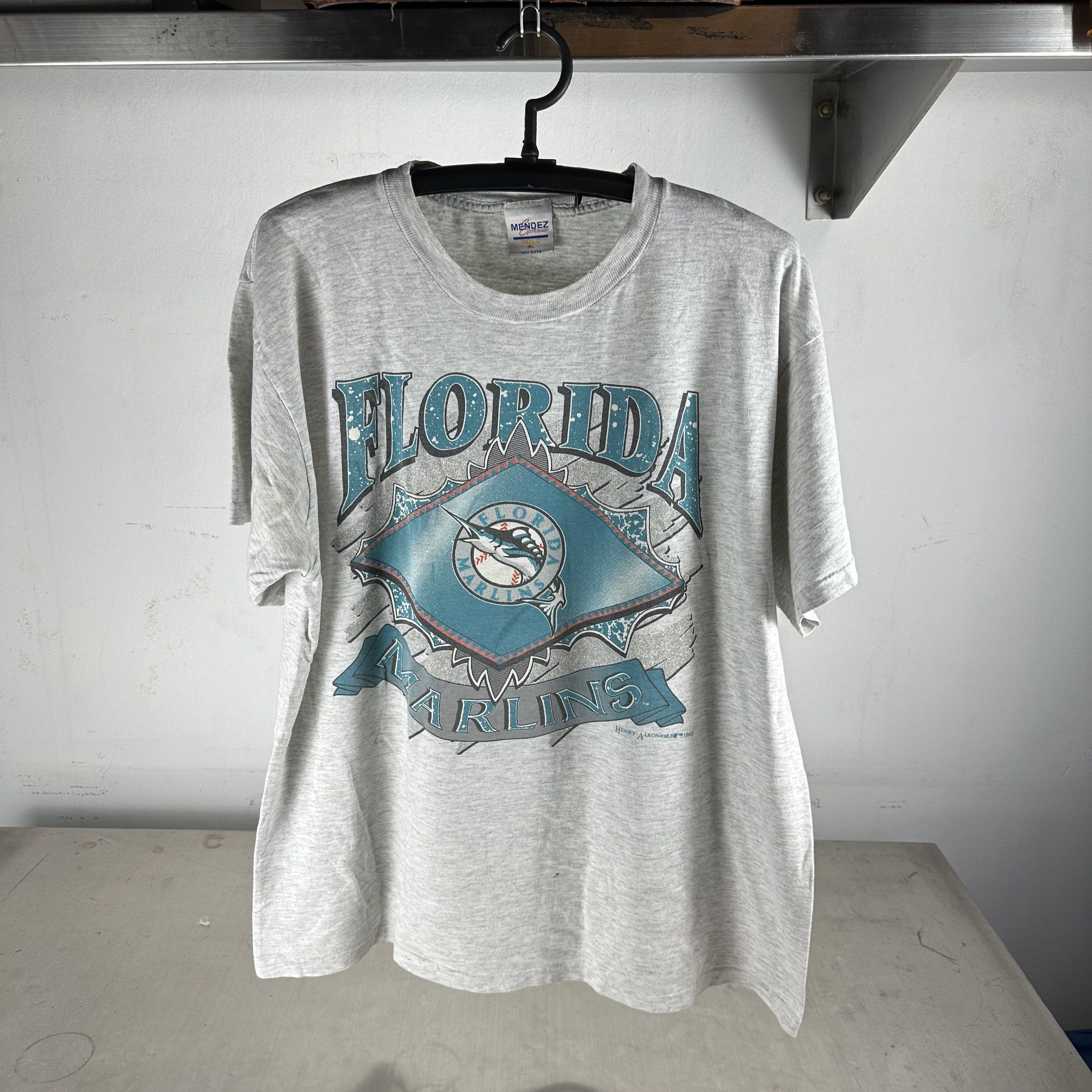 Vintage Vintage 1993 Florida Marlins MLB Baseball T-Shirt Size US XL / EU 56 / 4 - 1 Thumbnail