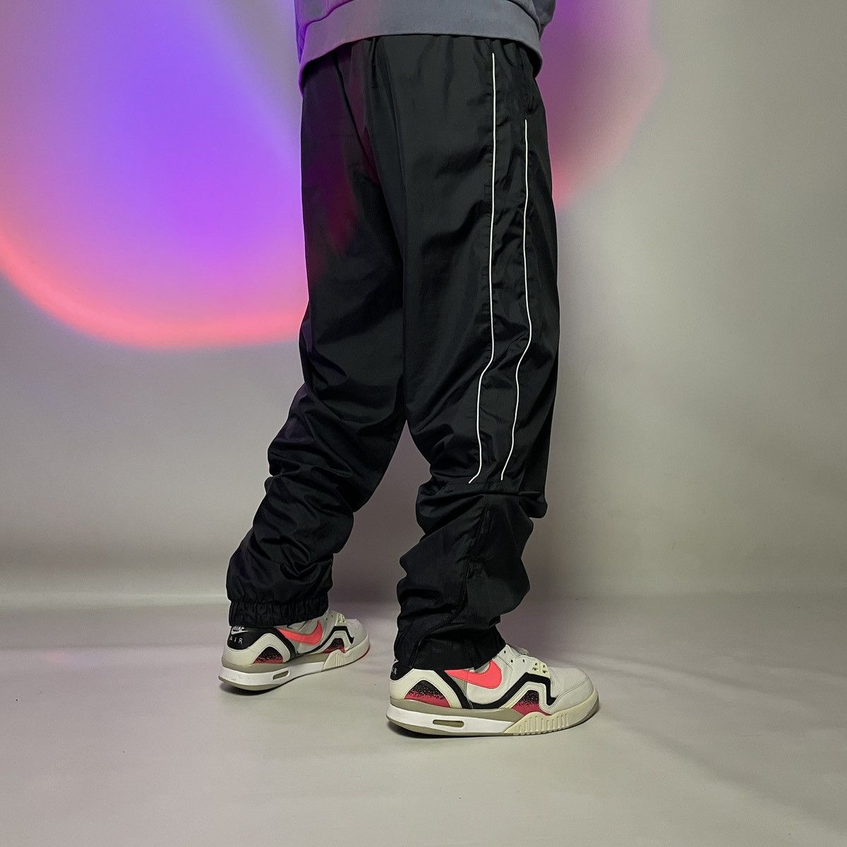 Nike × Vintage 🤖VINTAGE🤖 Nike Neylon Jogger Sport Pants Size US 34 / EU 50 - 2 Thumbnail
