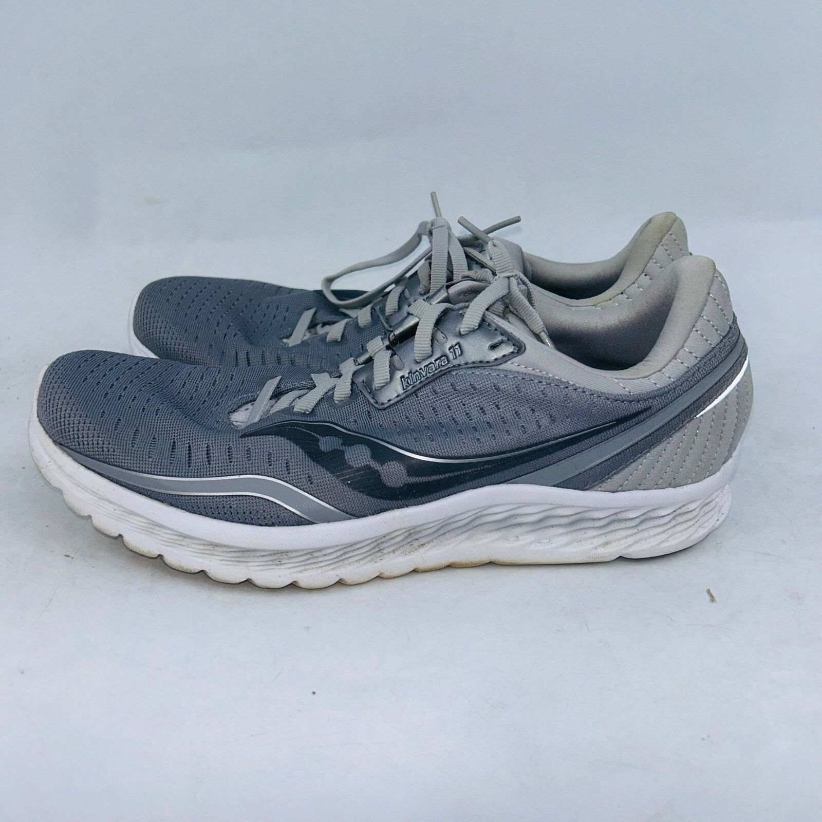 Saucony SAUCONY MENS KINVARA 11 SILVER RUNNING SHOE SIZE 8.5D Size US 8.5 / EU 41-42 - 4 Thumbnail