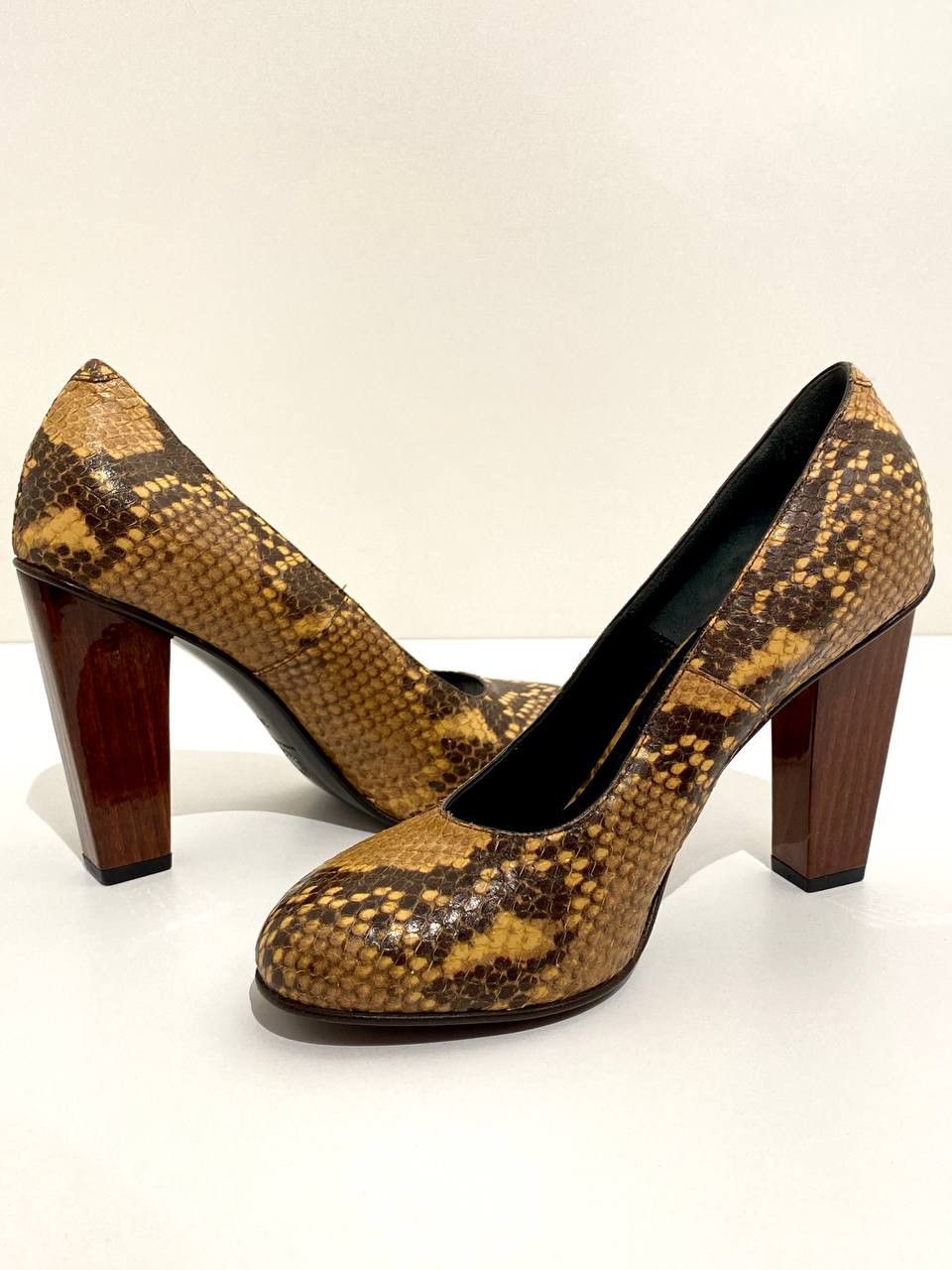 Dries Van Noten Dries Van Noten Python Leather Court High Heel Pumps Size US 8 / IT 38 - 7 Thumbnail