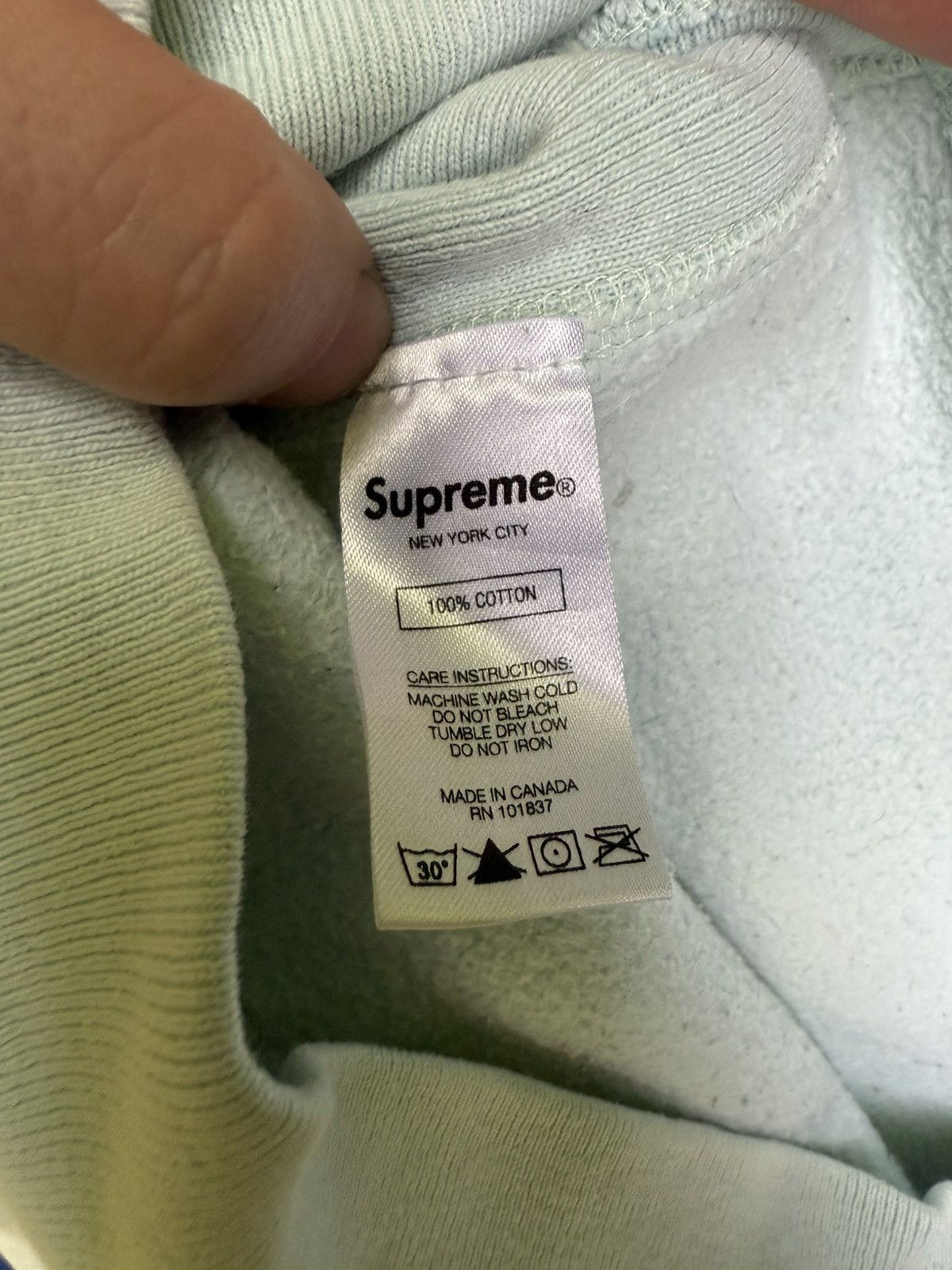 Supreme × Vintage Supreme ice blue box logo hoodie Size US M / EU 48-50 / 2 - 7 Thumbnail