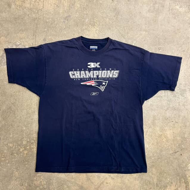Vintage Vintage NFL New England Patriots Super Bowl Champs 3Peat Size US XL / EU 56 / 4 - 1 Thumbnail