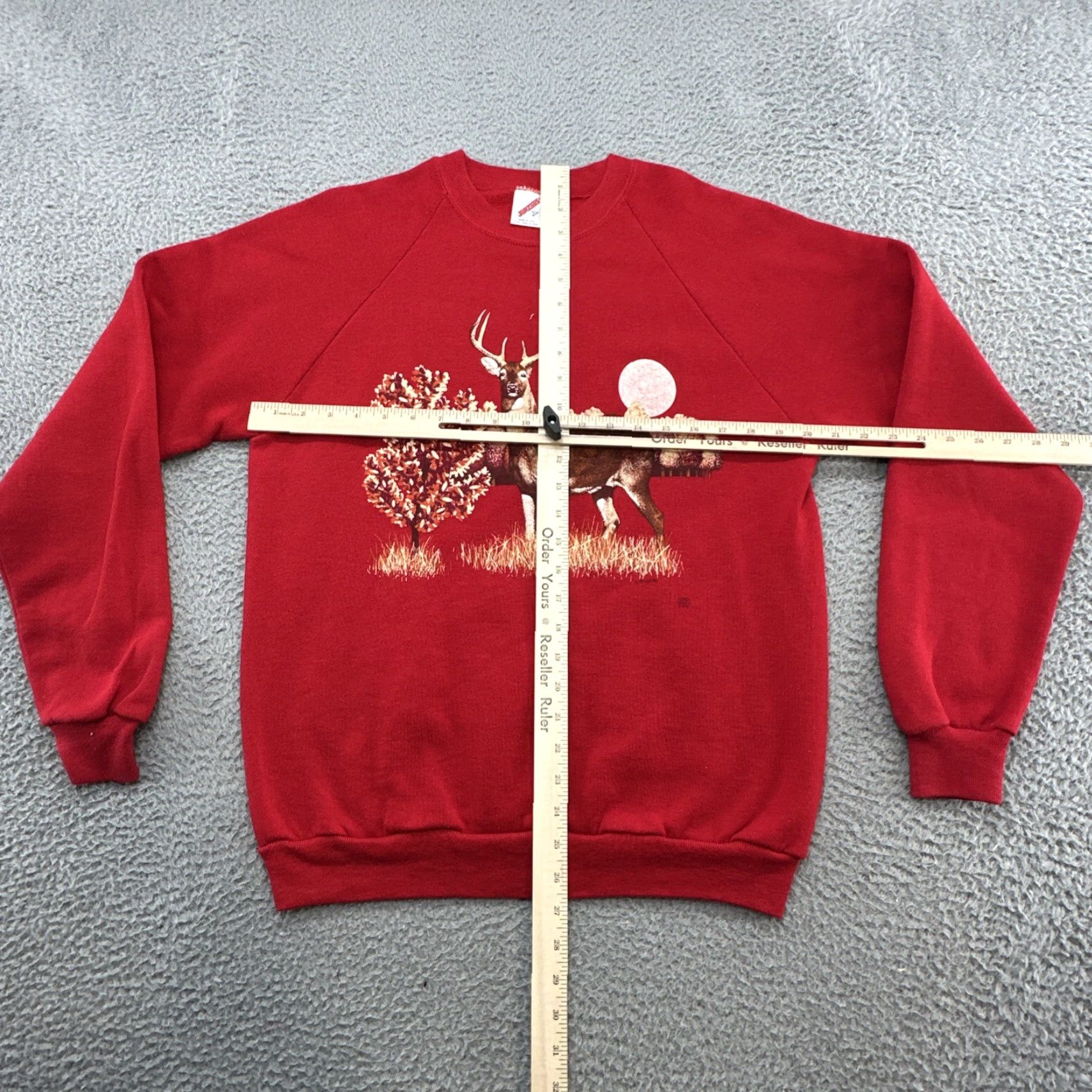 Jerzees VINTAGE Jerzees Sweatshirt Crew Neck L White Tail Deer Graphic Print 90s Men’s Size US L / EU 52-54 / 3 - 7 Thumbnail