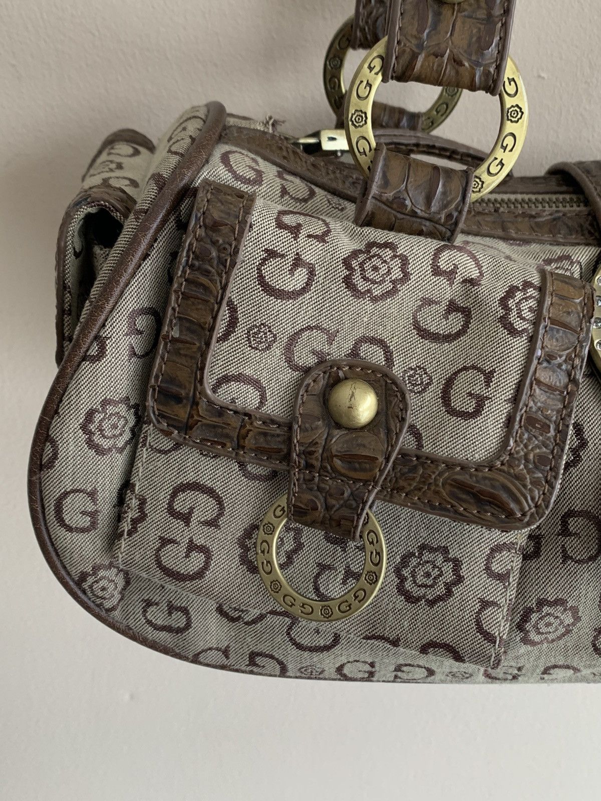 Guess Vintage Guess Monogram Beige Faux Python Leather Handbag Size ONE SIZE - 4 Thumbnail